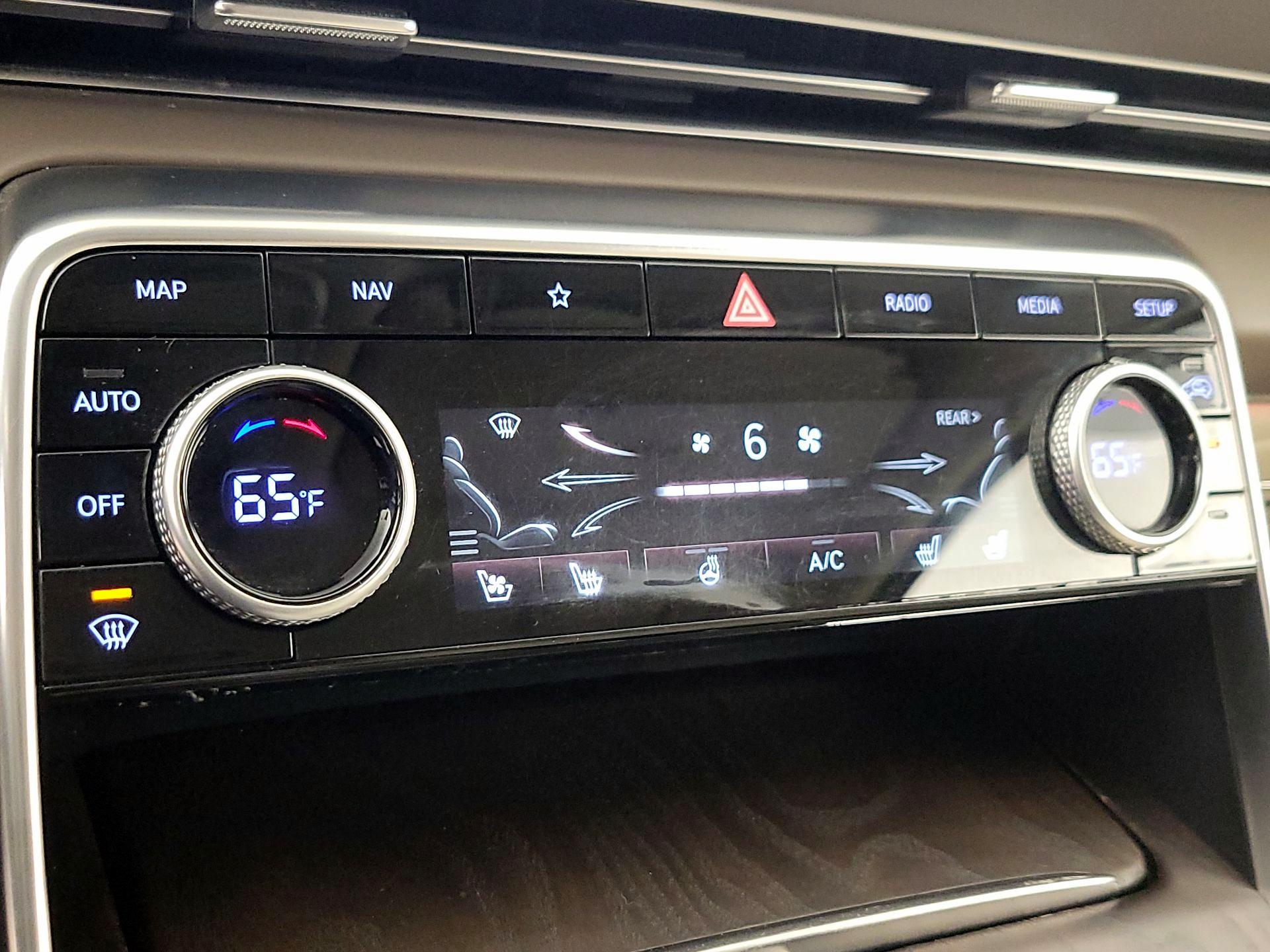 Thumbnail: 2023 Genesis GV80 - 17