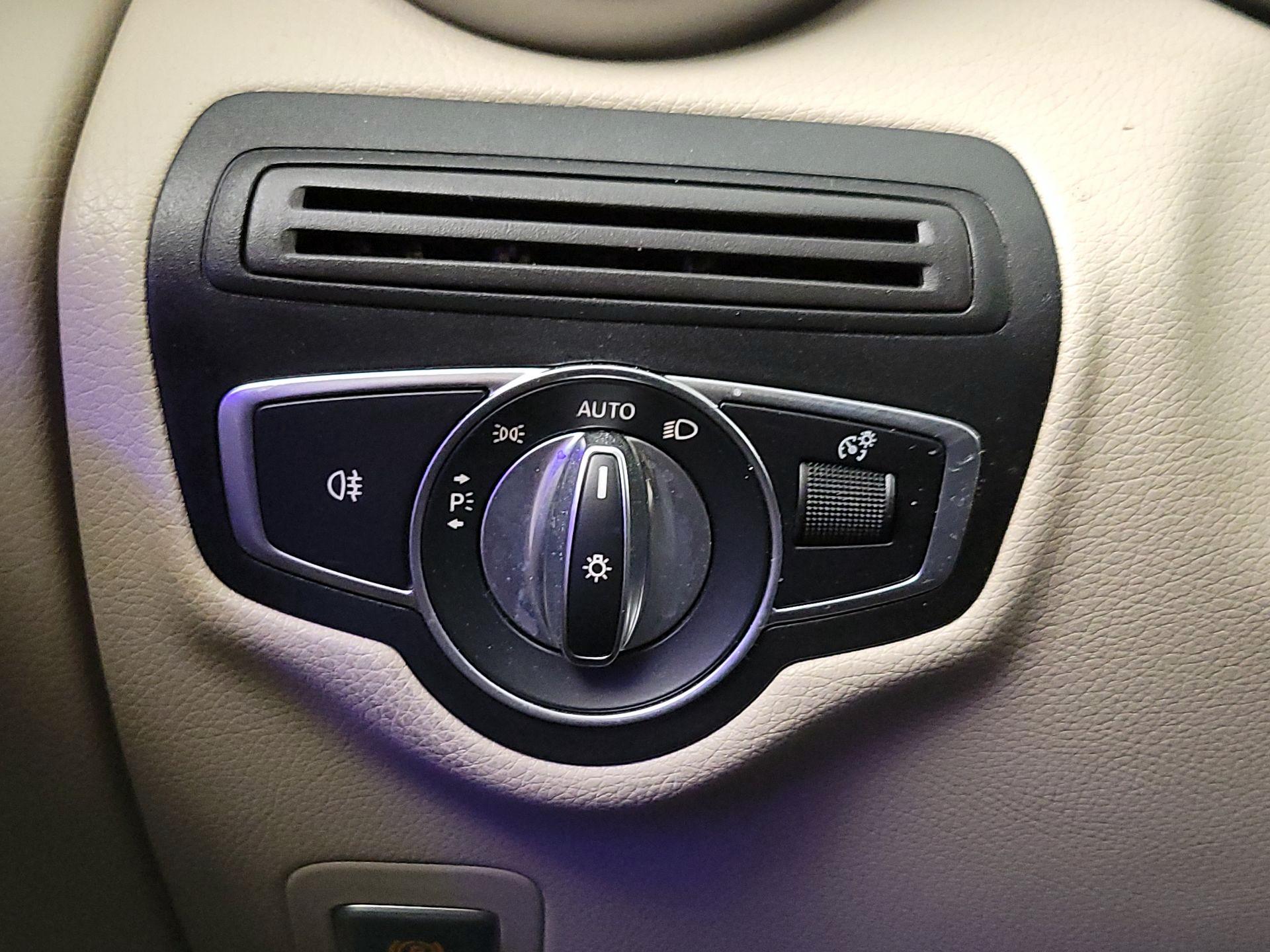 Thumbnail: 2020 Mercedes-Benz GLC - 13