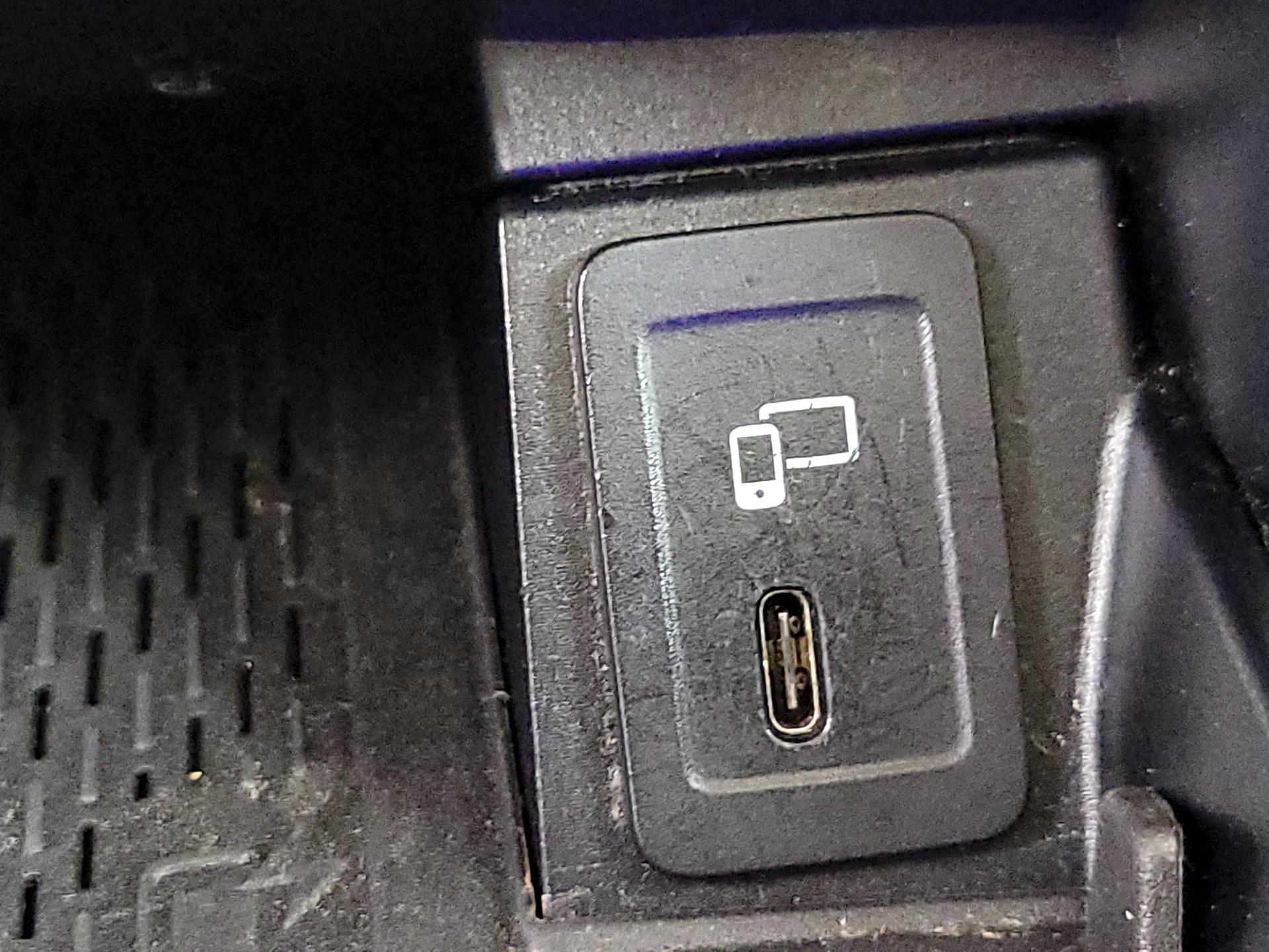 Thumbnail: 2020 Mercedes-Benz GLC - 18