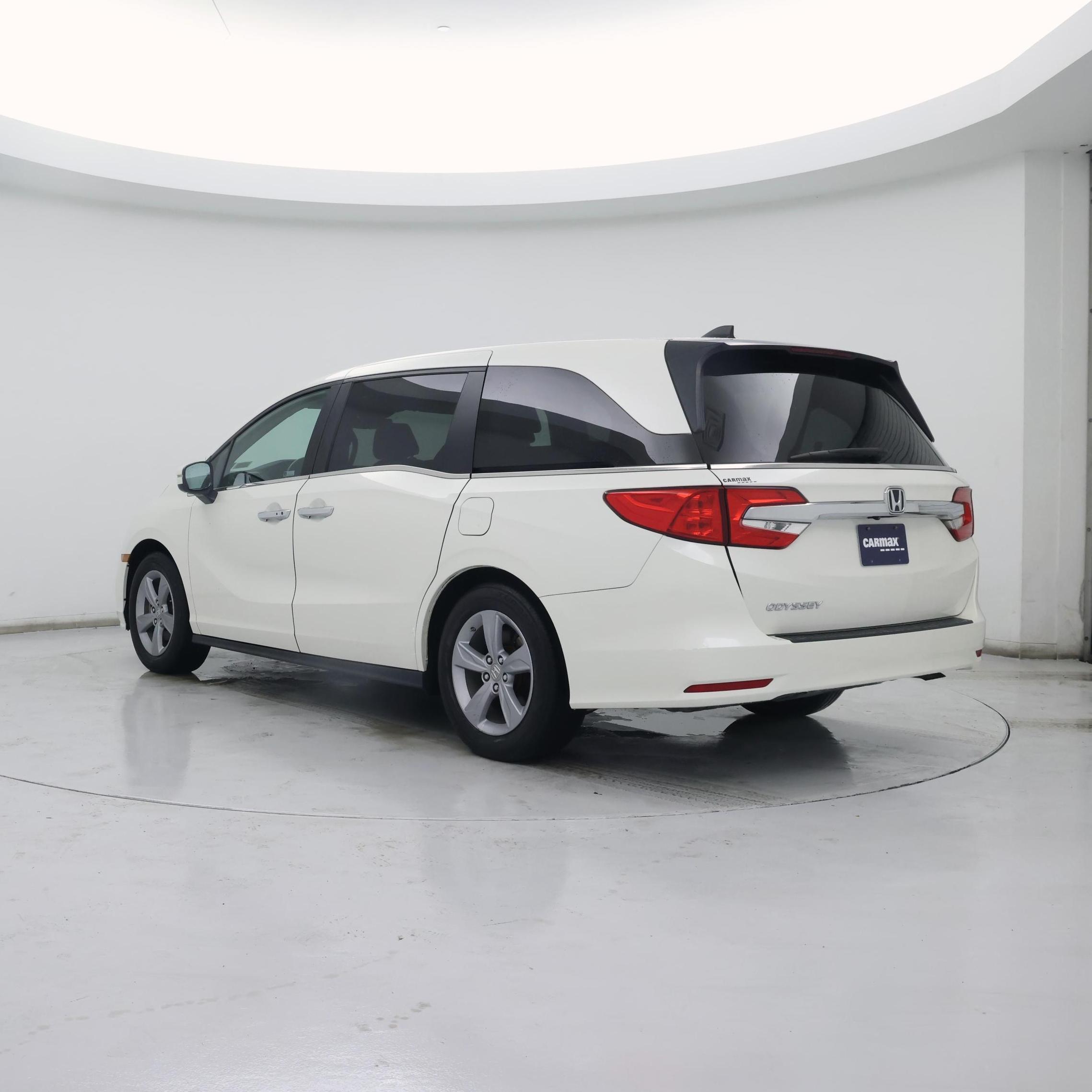 Thumbnail: 2019 Honda Odyssey - 2