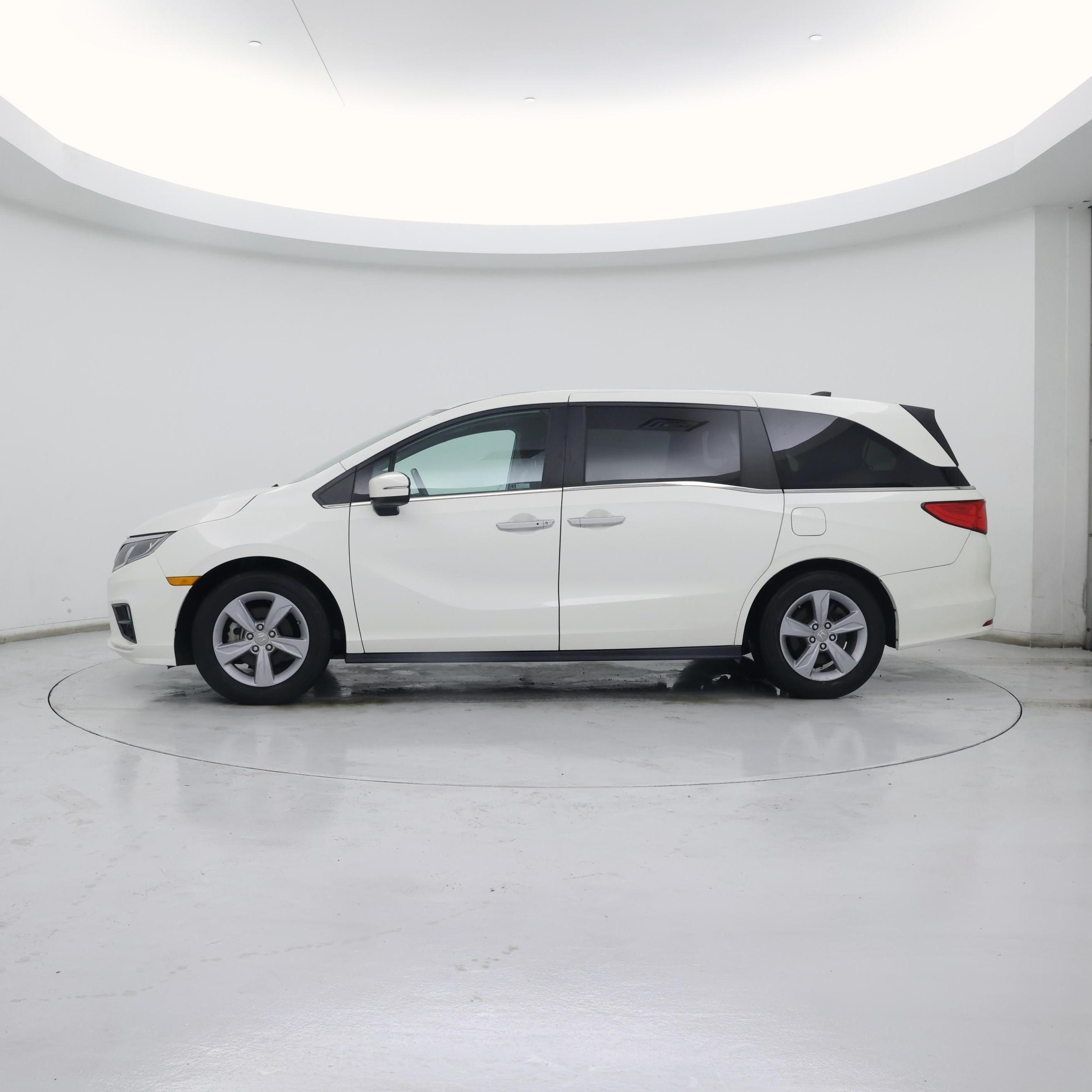 Thumbnail: 2019 Honda Odyssey - 3