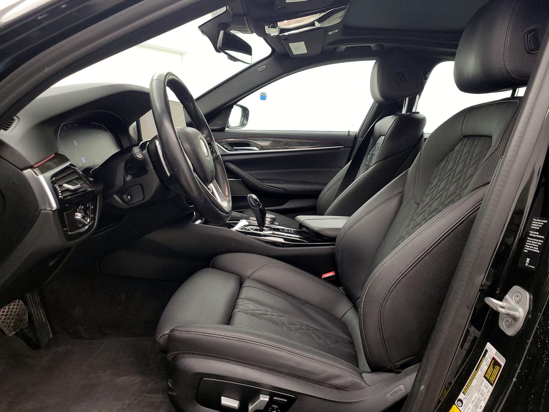 Thumbnail: 2021 BMW 5 Series - 11