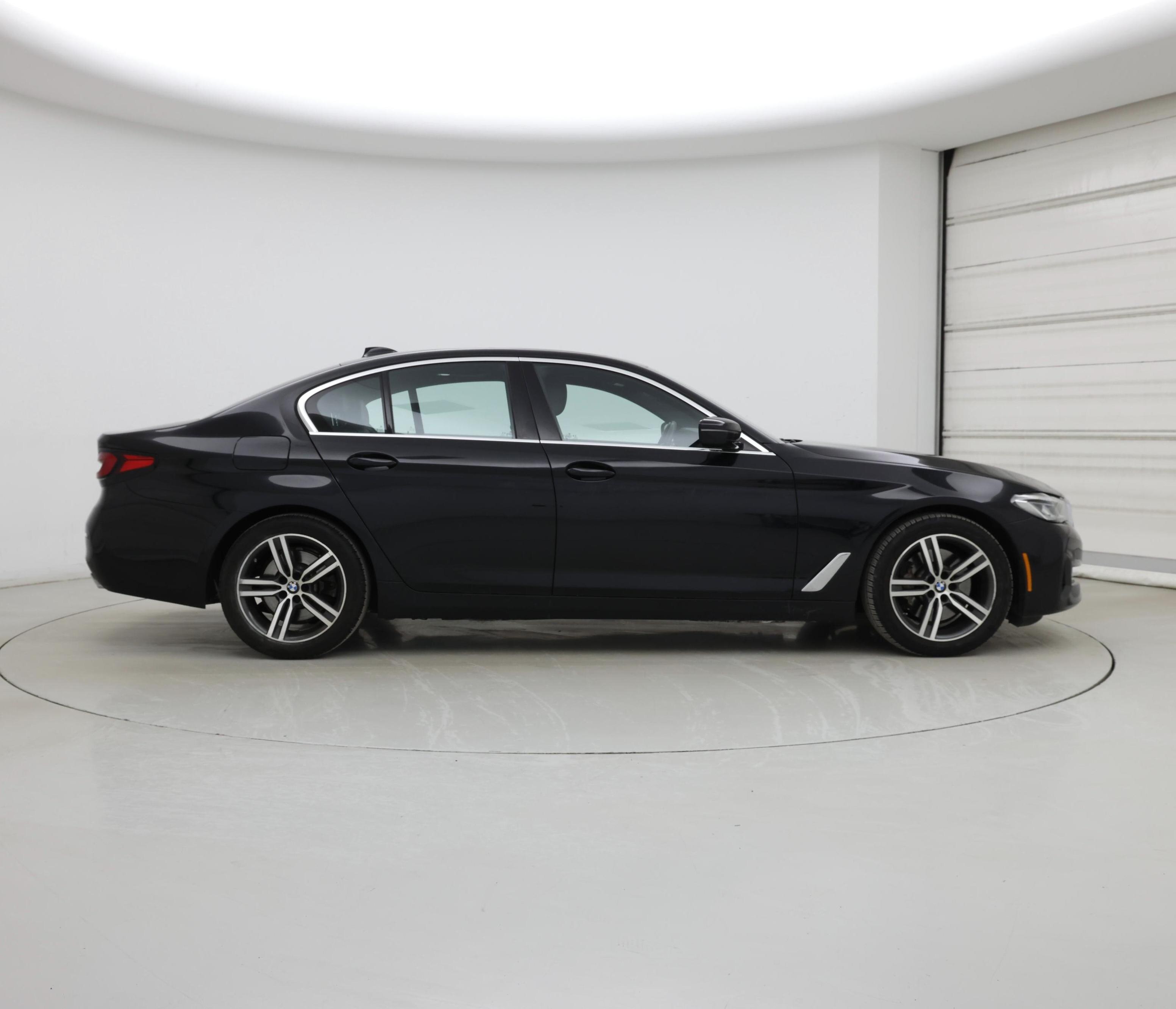 Thumbnail: 2021 BMW 5 Series - 7