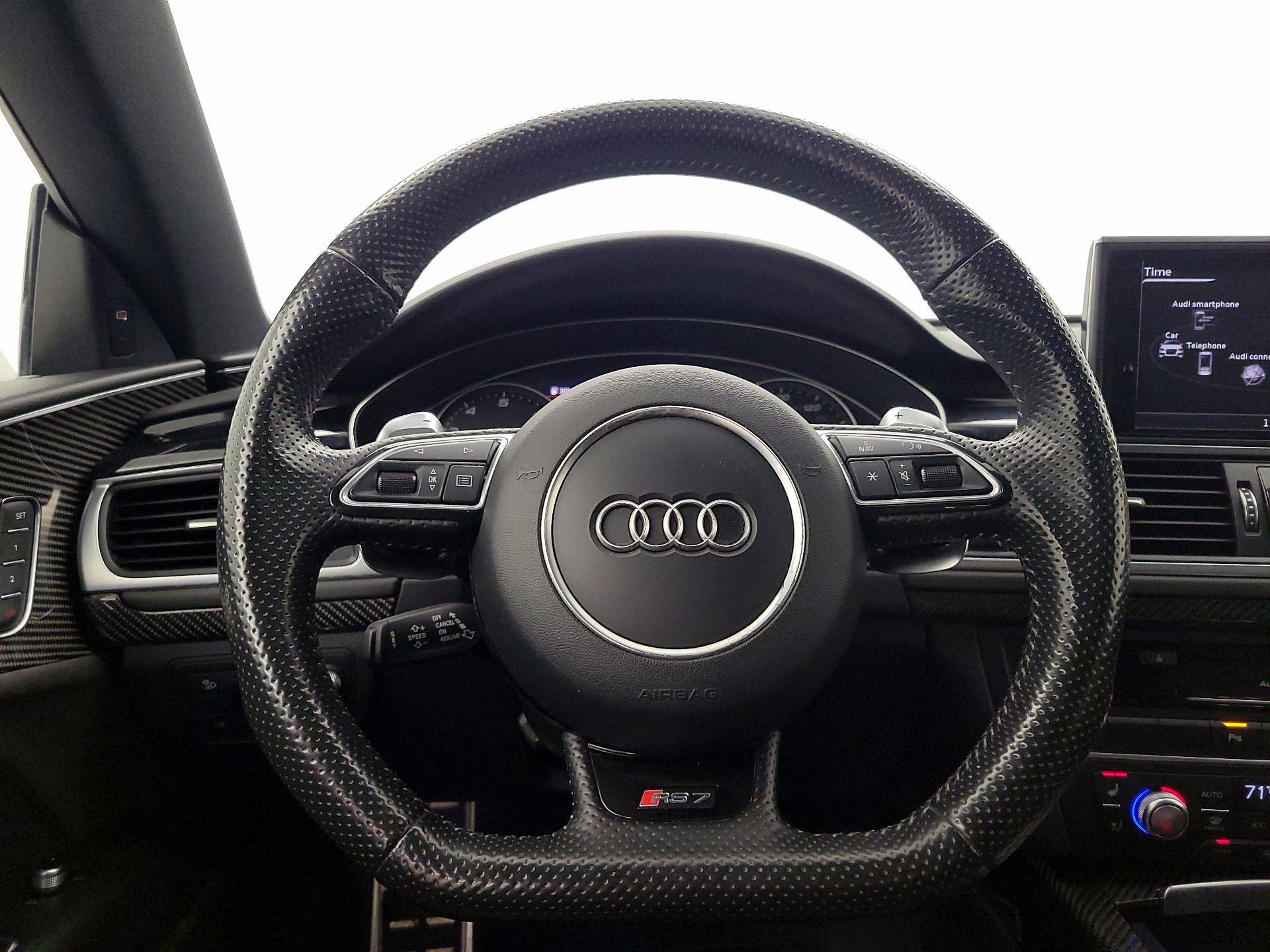 Thumbnail: 2017 Audi RS 7 - 10