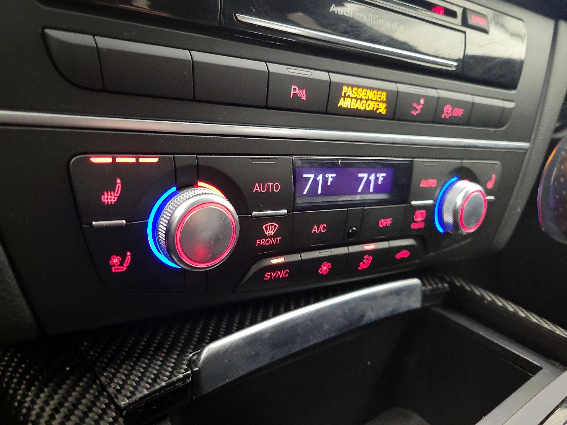 Thumbnail: 2017 Audi RS 7 - 17