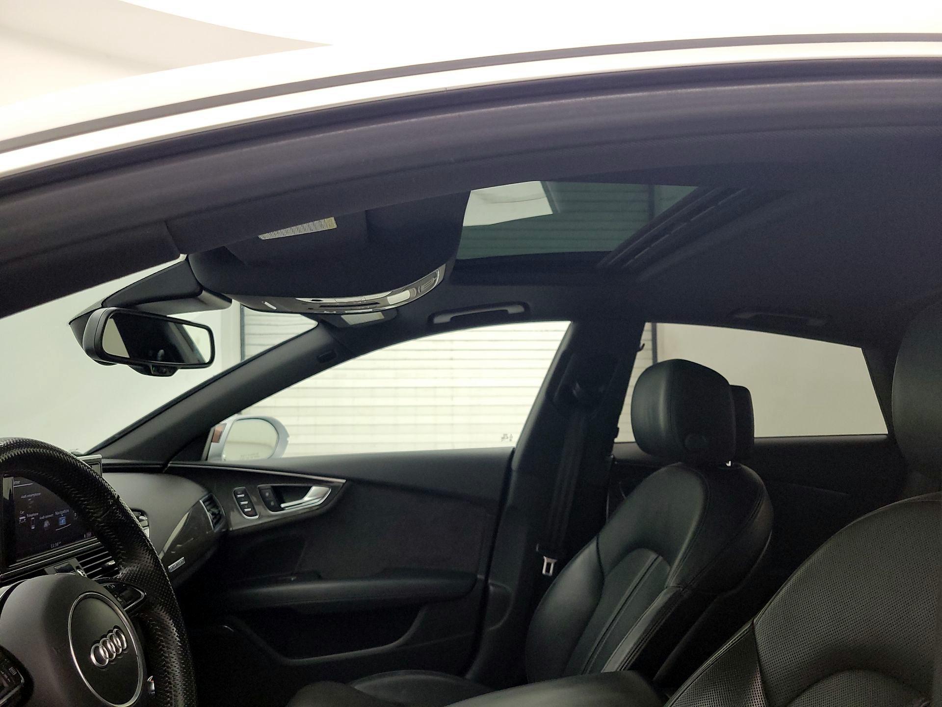 Thumbnail: 2017 Audi RS 7 - 19