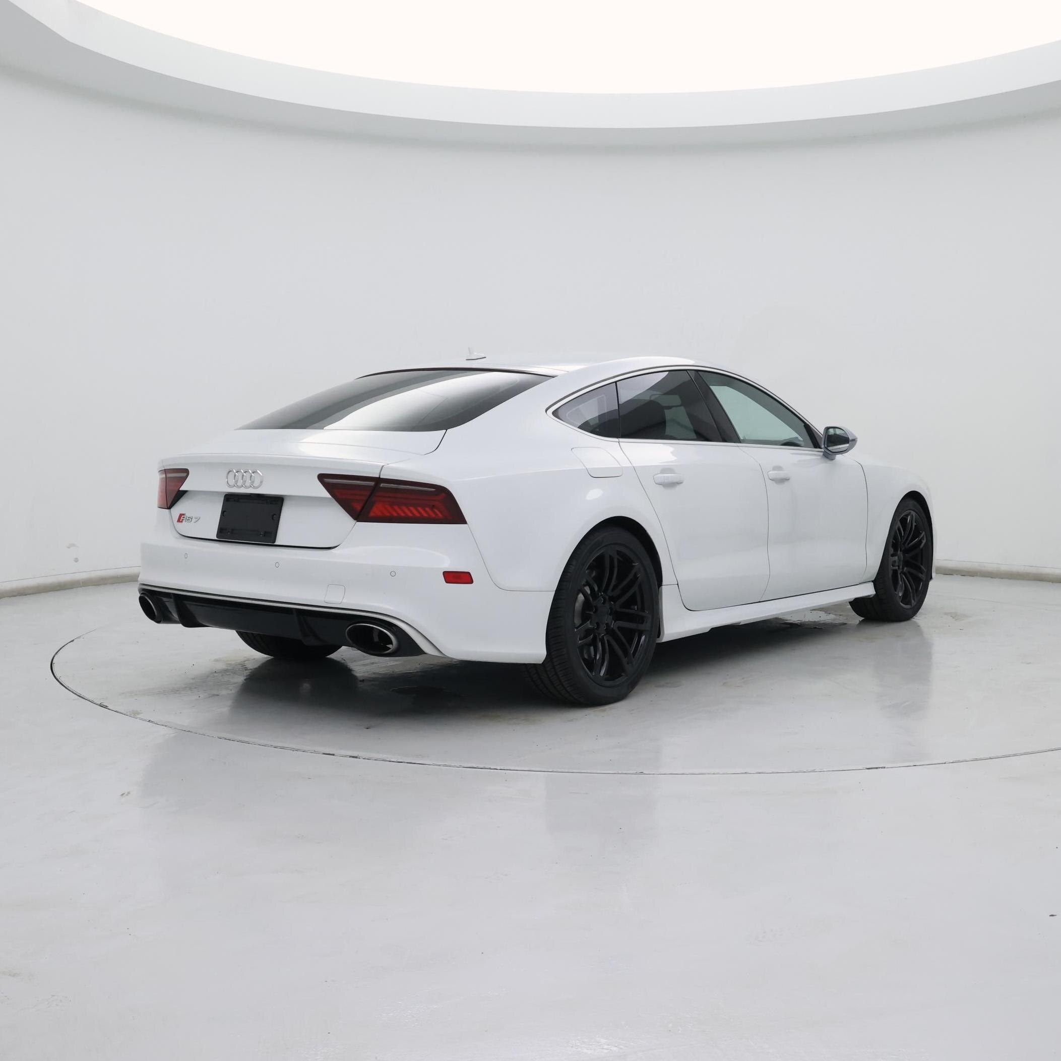 Thumbnail: 2017 Audi RS 7 - 8