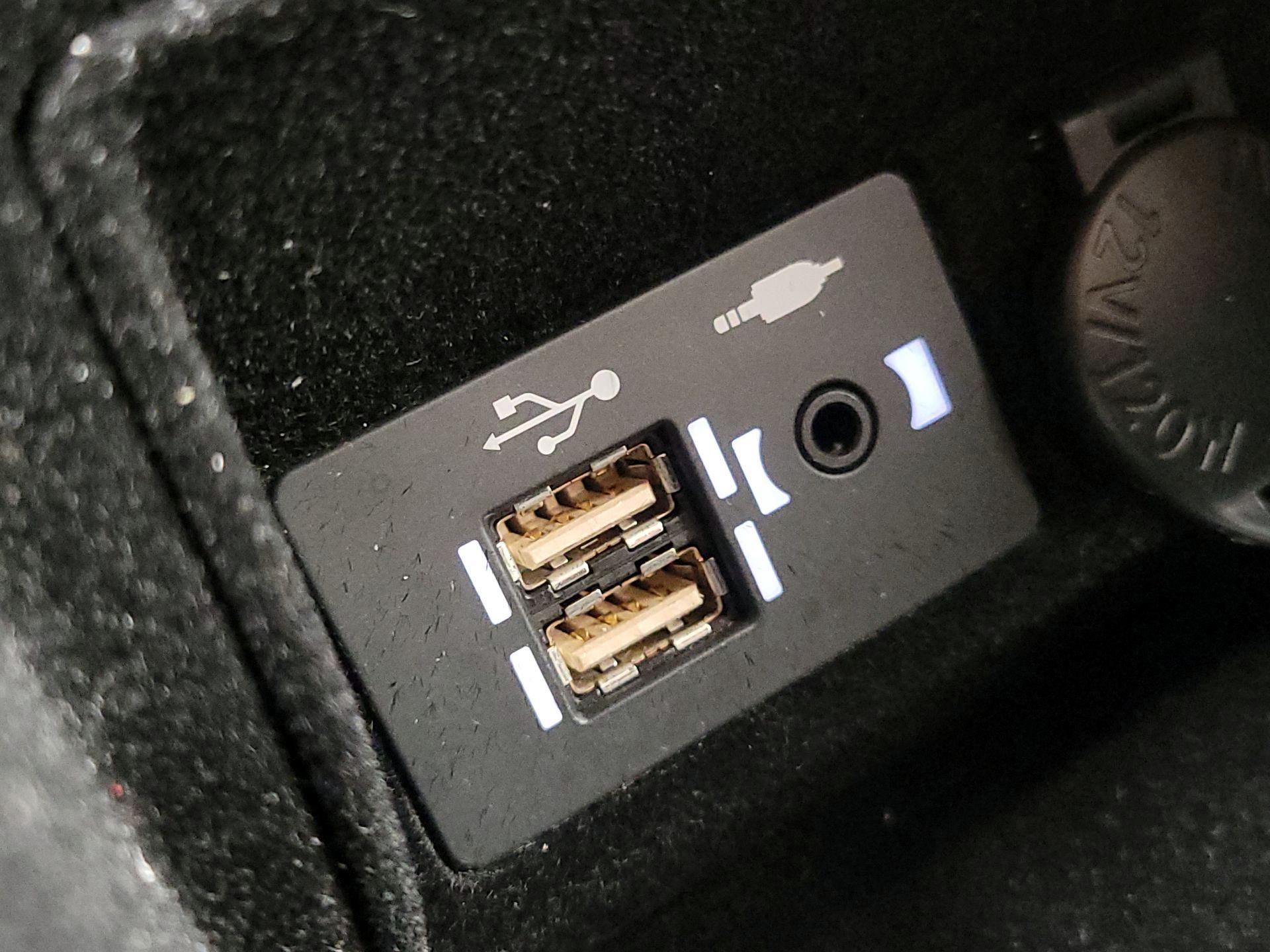 Thumbnail: 2022 Lexus IS - 18