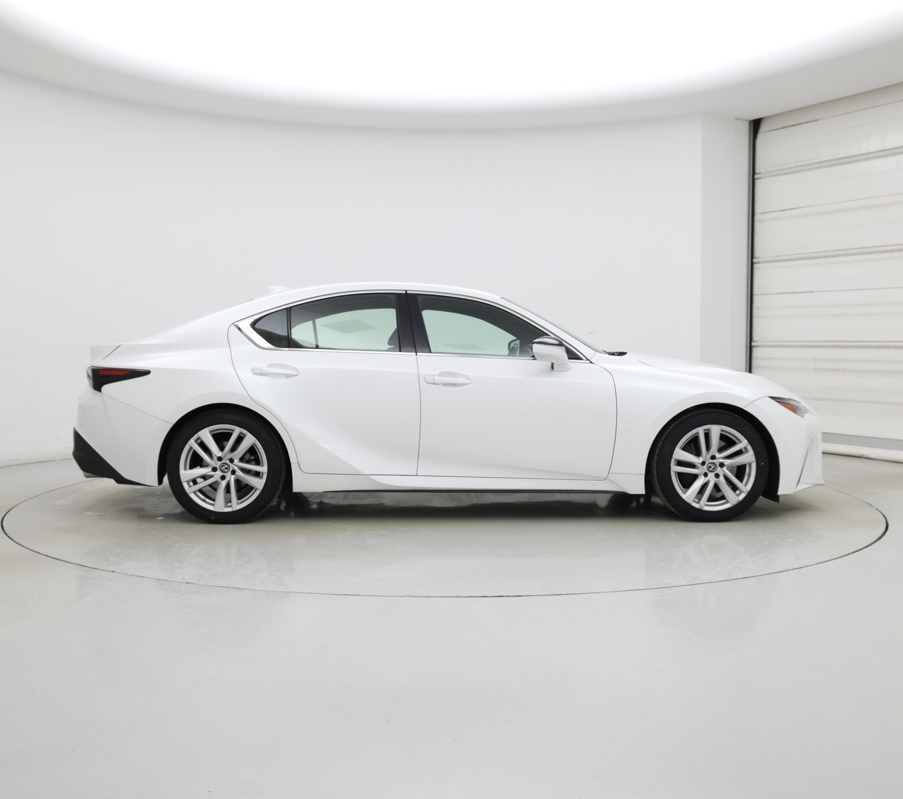 Thumbnail: 2022 Lexus IS - 7