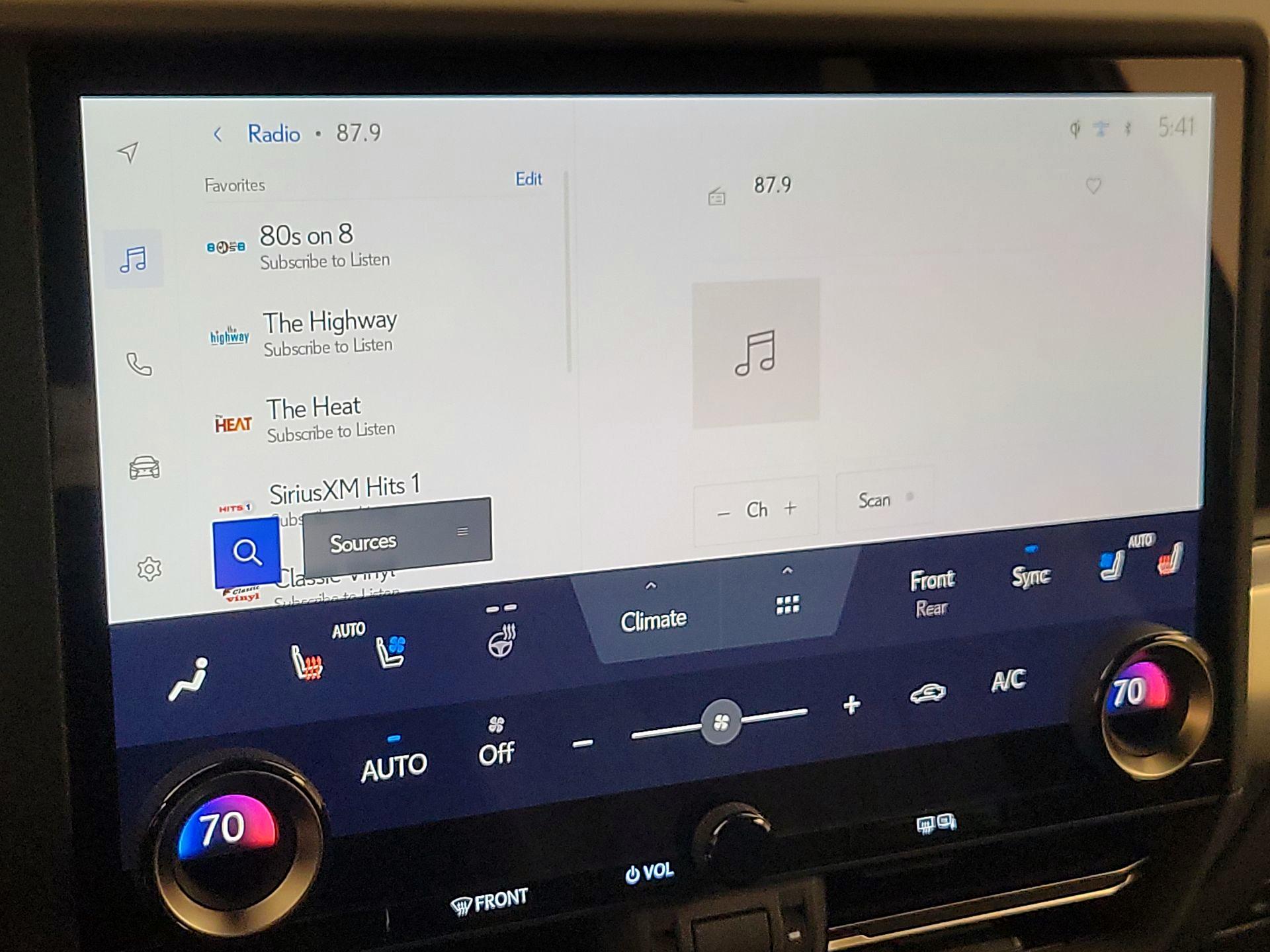 Thumbnail: 2025 Lexus GX - 16