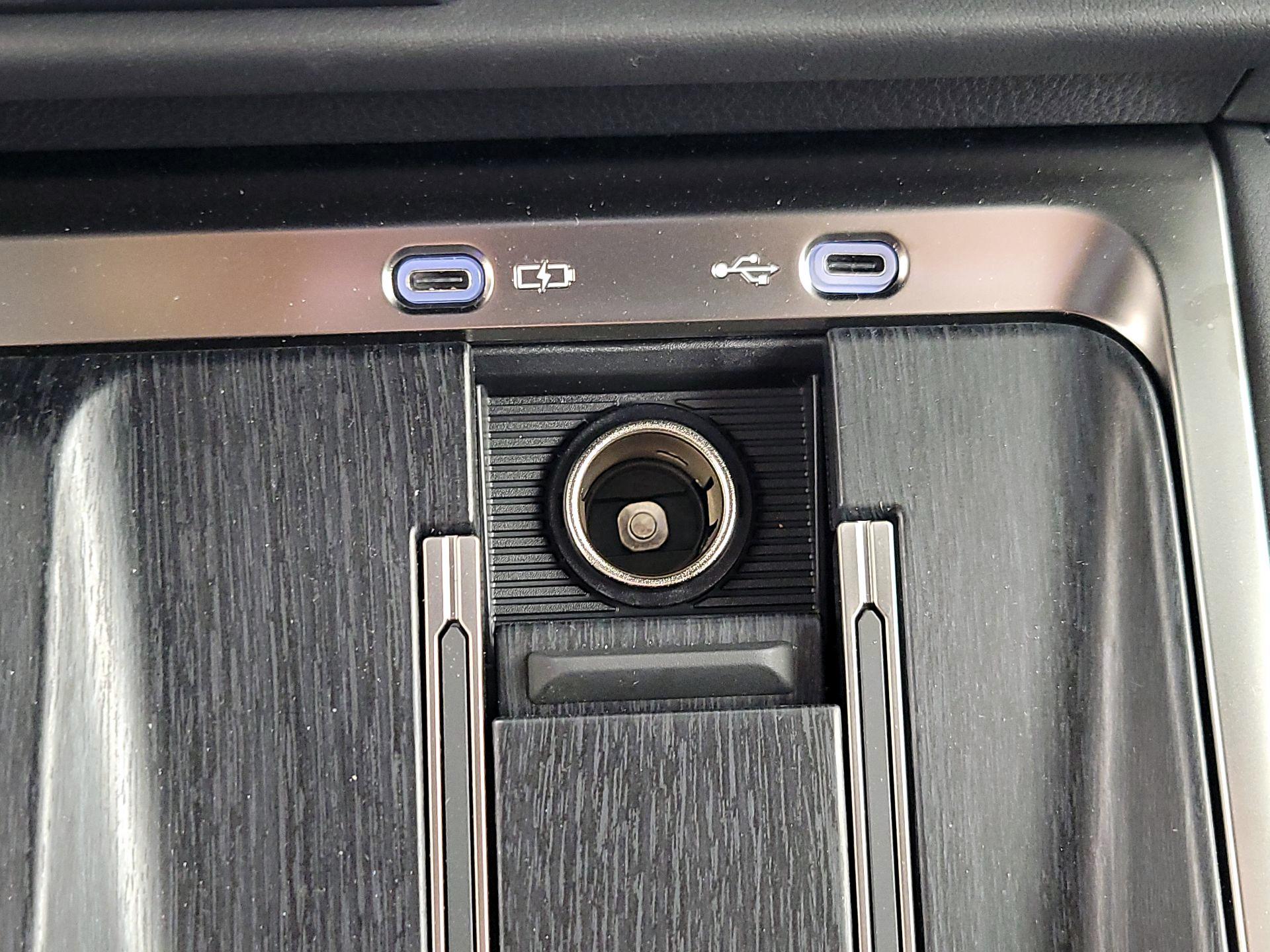 Thumbnail: 2025 Lexus GX - 19