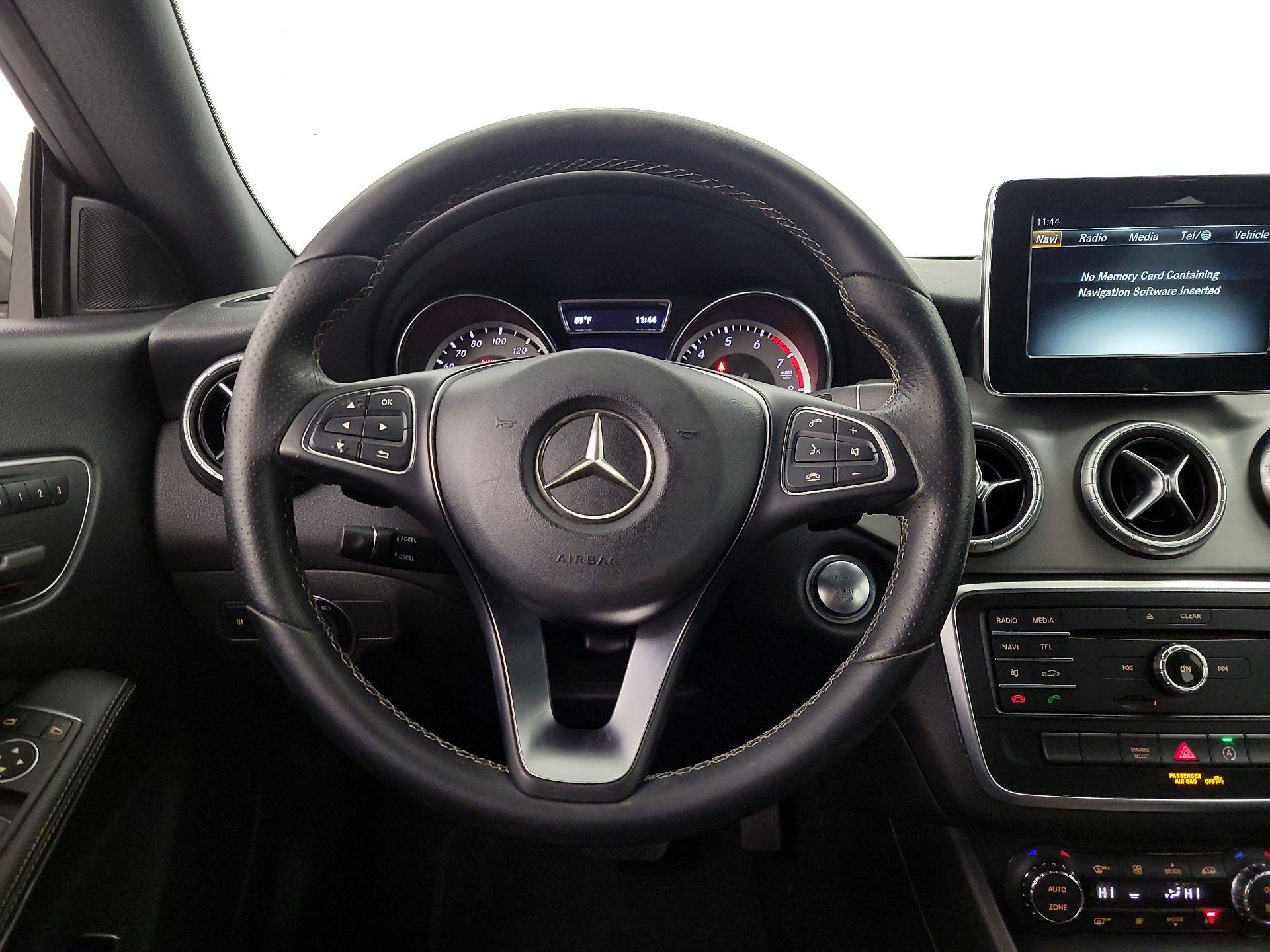 Thumbnail: 2016 Mercedes-Benz CLA - 10