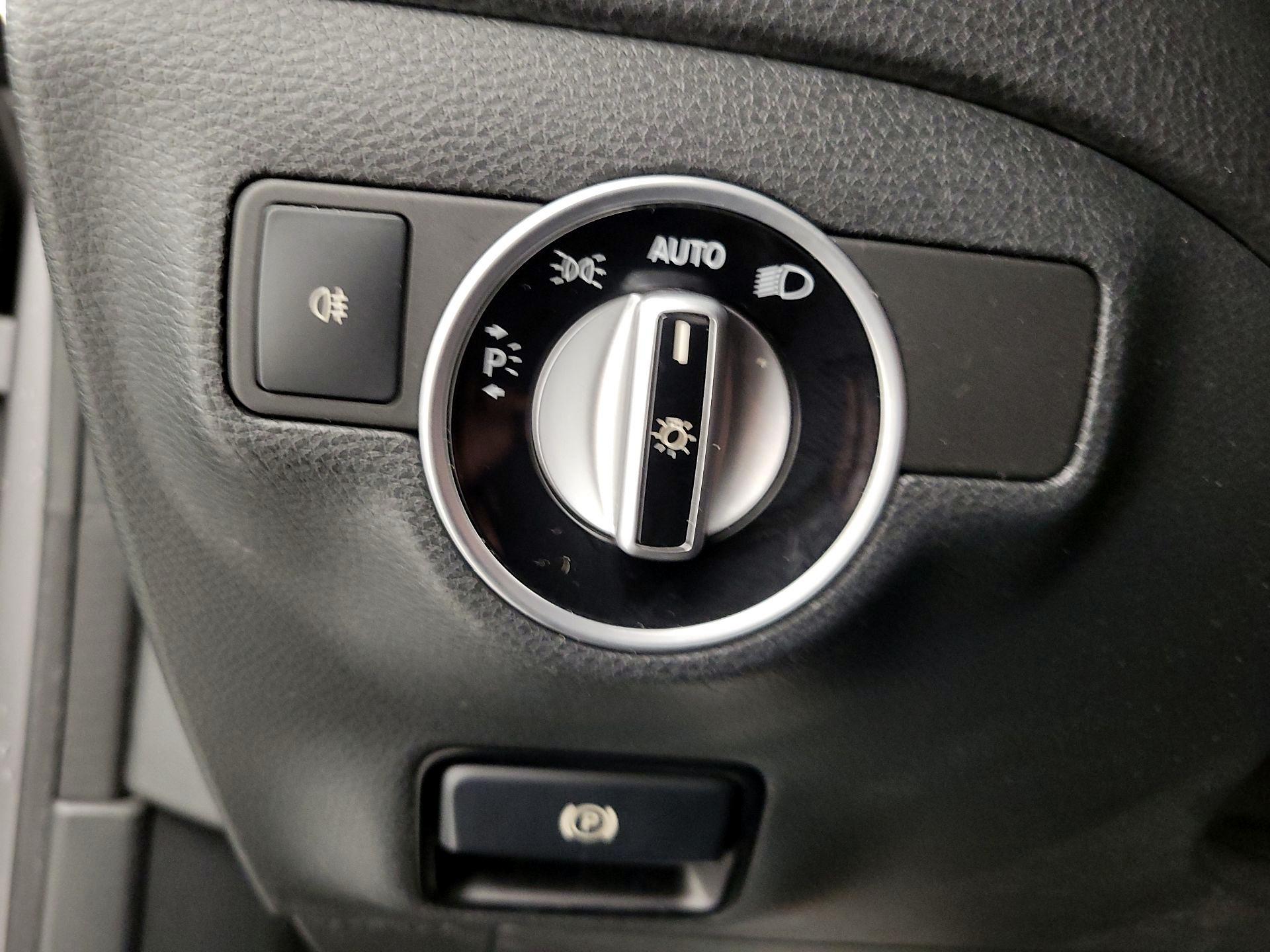 Thumbnail: 2016 Mercedes-Benz CLA - 13