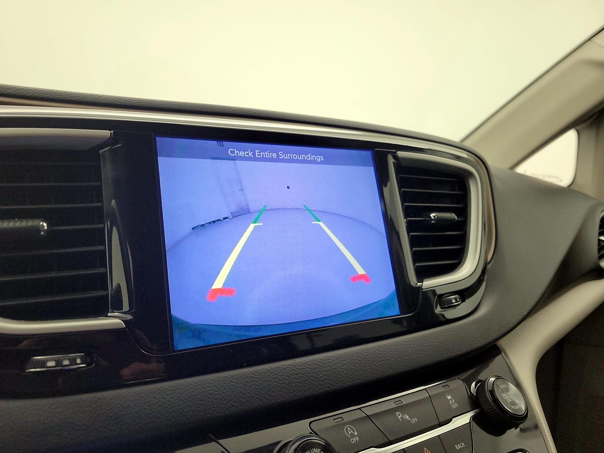 Thumbnail: 2017 Chrysler Pacifica - 15