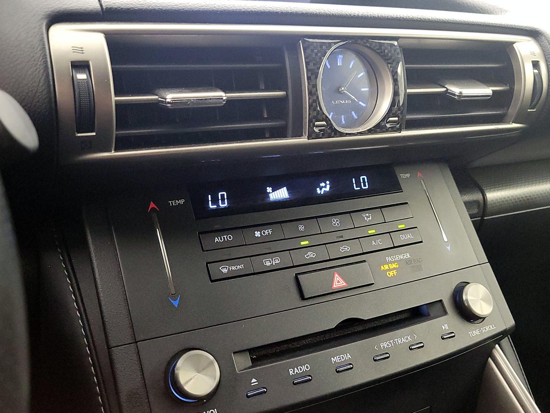 Thumbnail: 2015 Lexus IS - 17