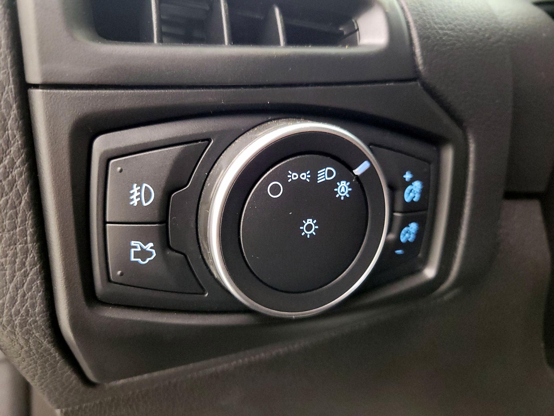 Thumbnail: 2018 Ford Focus - 13