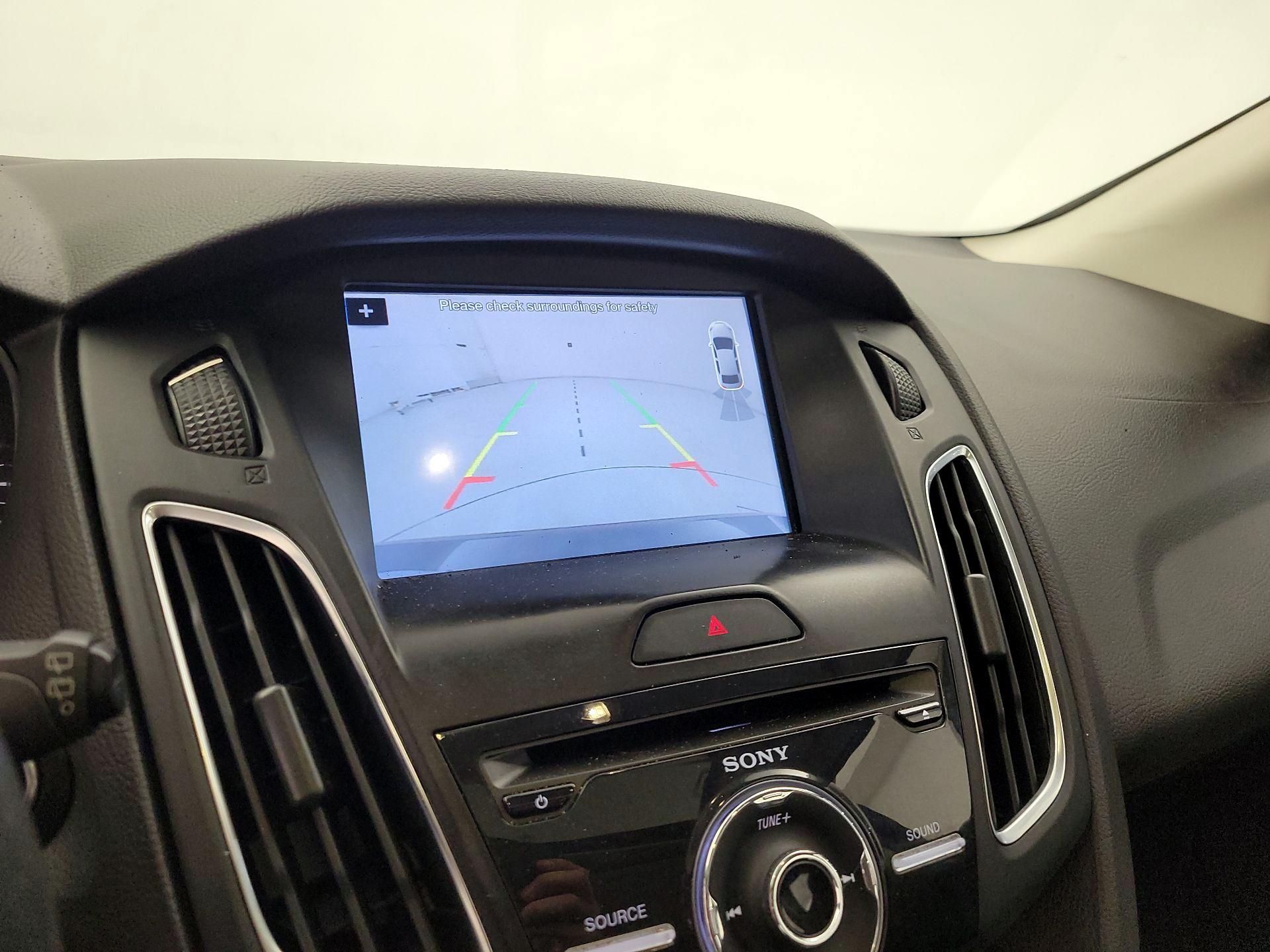 Thumbnail: 2018 Ford Focus - 14