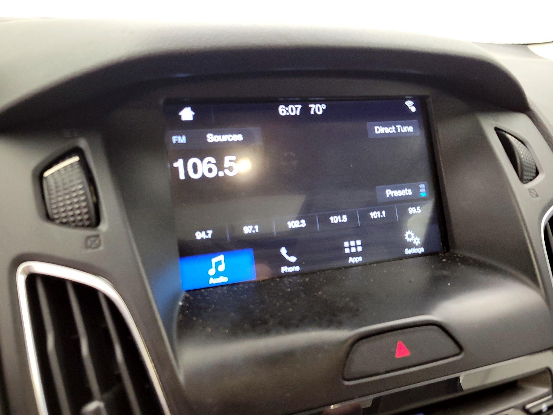 Thumbnail: 2018 Ford Focus - 15