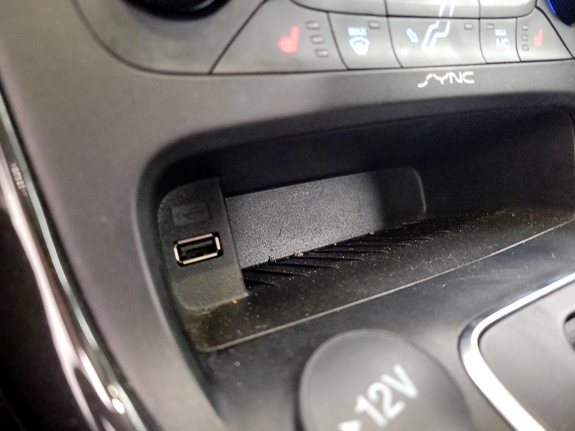 Thumbnail: 2018 Ford Focus - 18