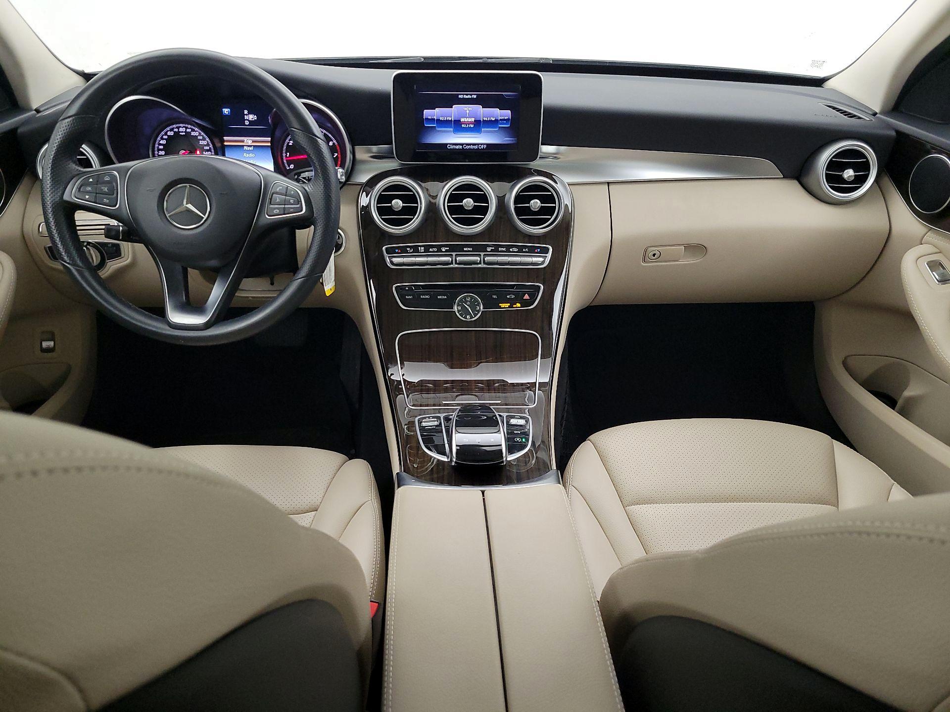 Thumbnail: 2015 Mercedes-Benz C-Class - 9