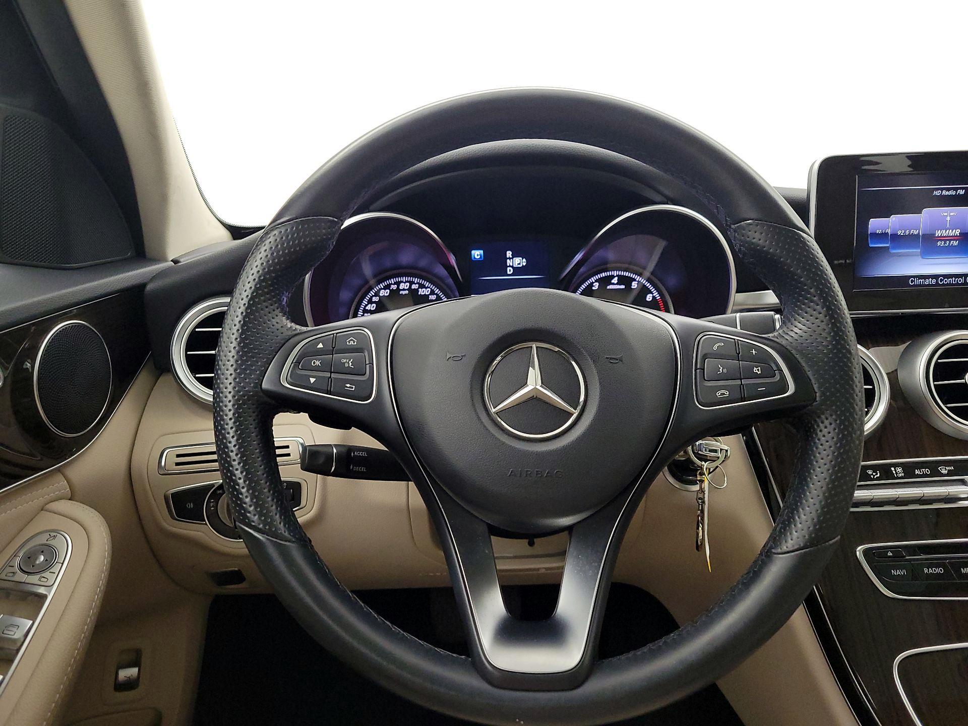 Thumbnail: 2015 Mercedes-Benz C-Class - 10
