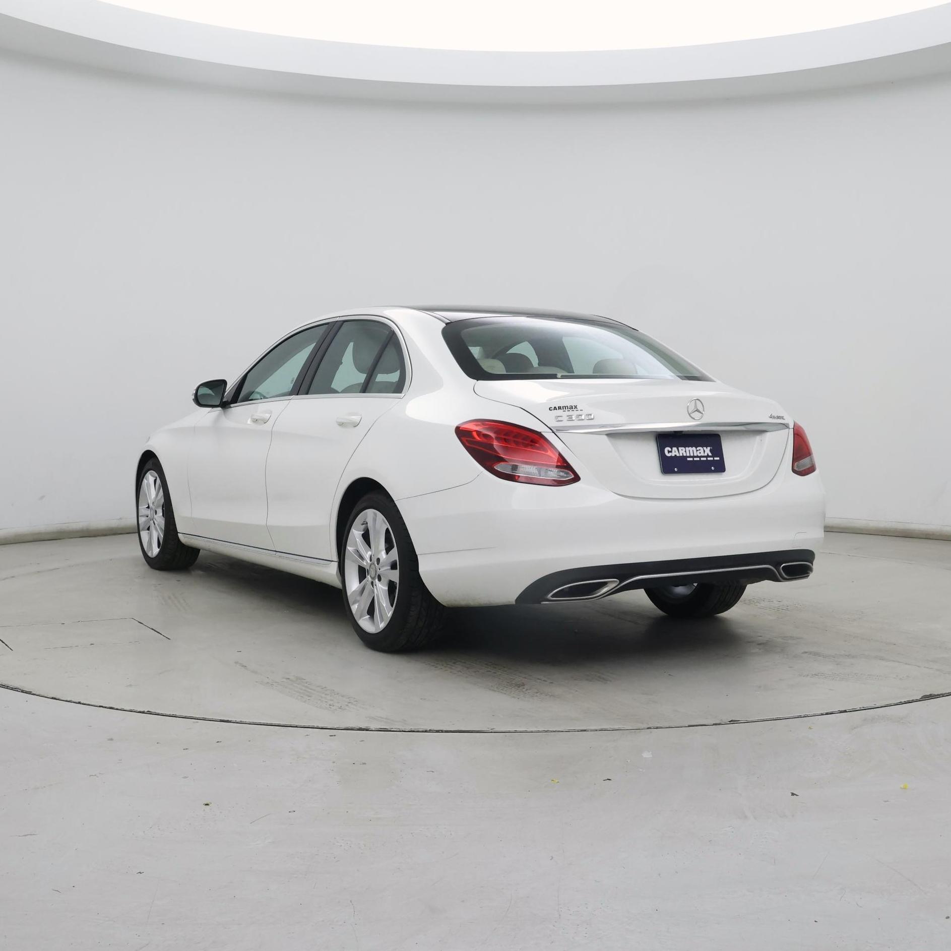 Thumbnail: 2015 Mercedes-Benz C-Class - 2