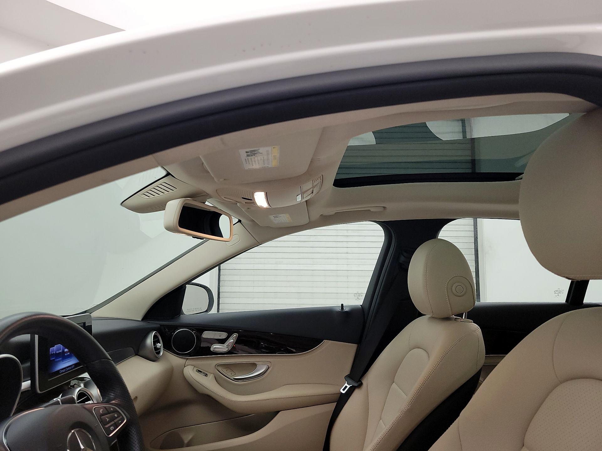 Thumbnail: 2015 Mercedes-Benz C-Class - 19