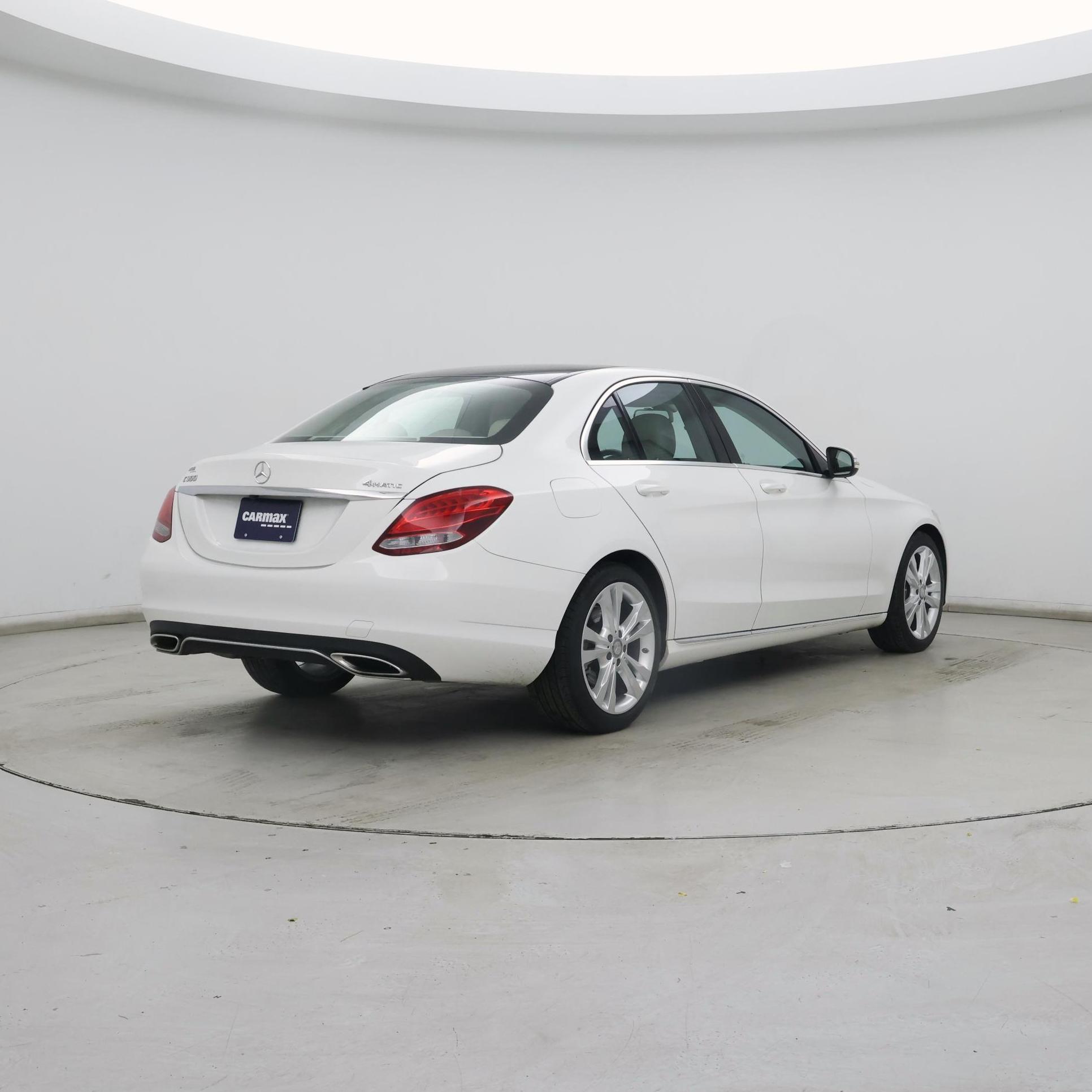 Thumbnail: 2015 Mercedes-Benz C-Class - 8