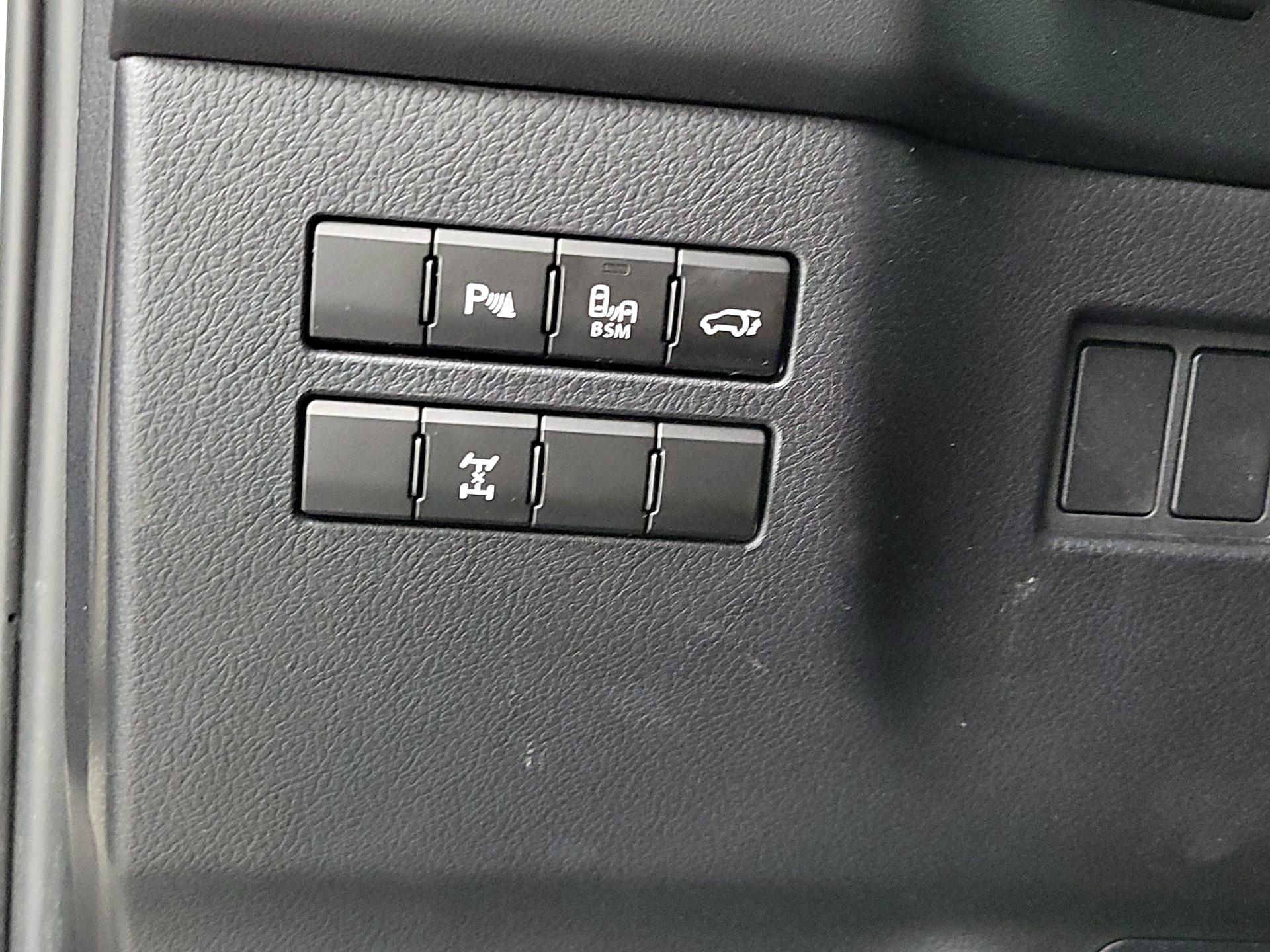 Thumbnail: 2017 Lexus NX - 13