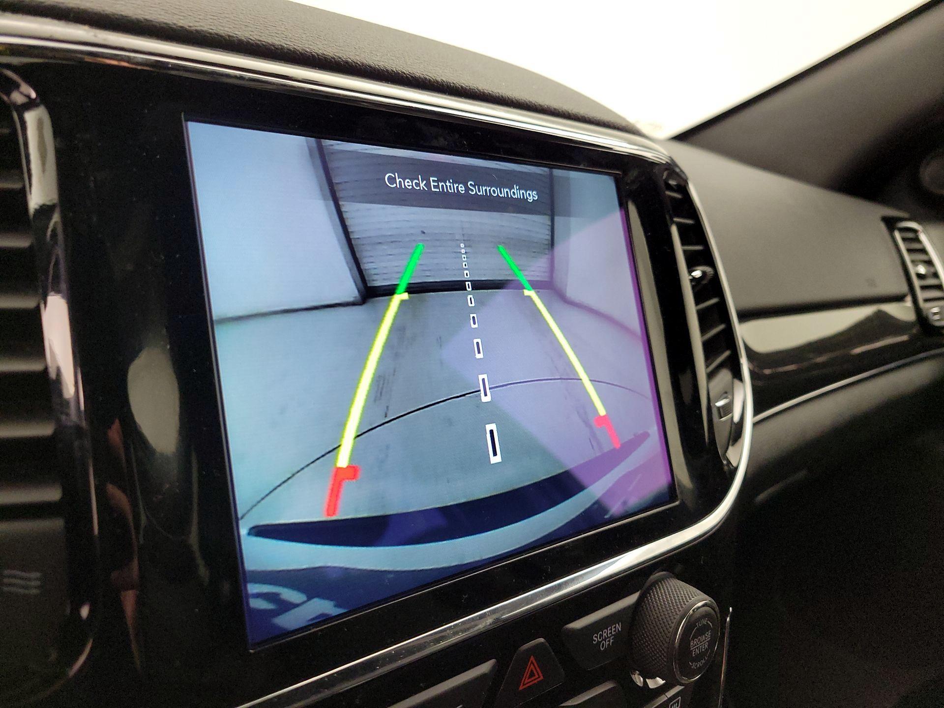 Thumbnail: 2019 Jeep Grand Cherokee - 15