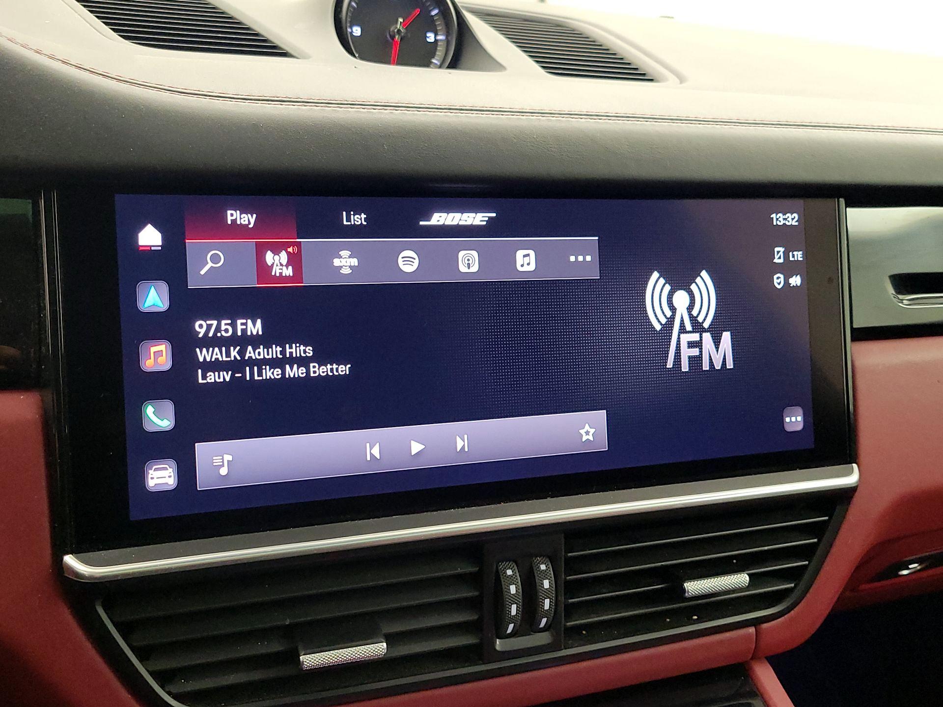 Thumbnail: 2022 Porsche Cayenne - 16