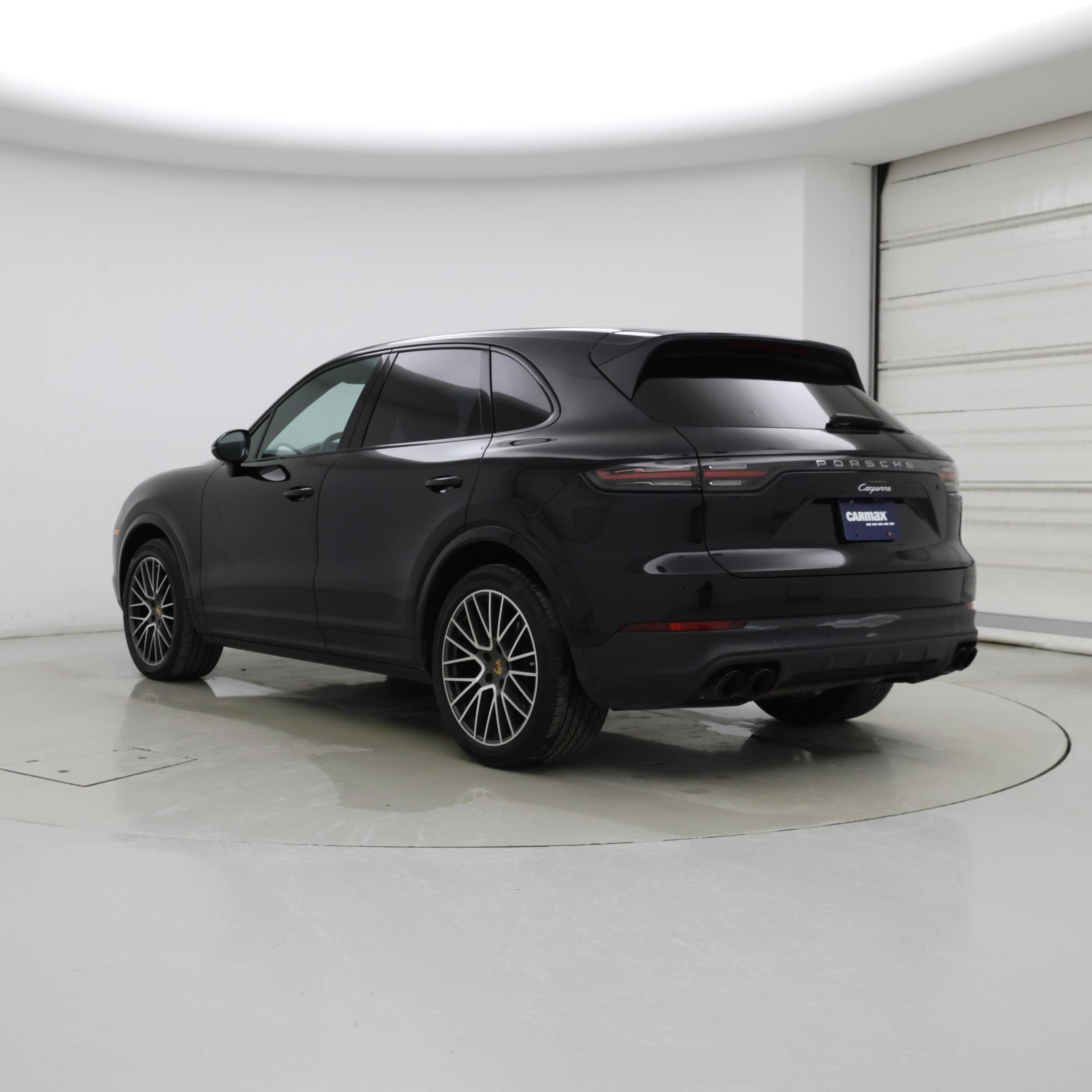 Thumbnail: 2022 Porsche Cayenne - 2