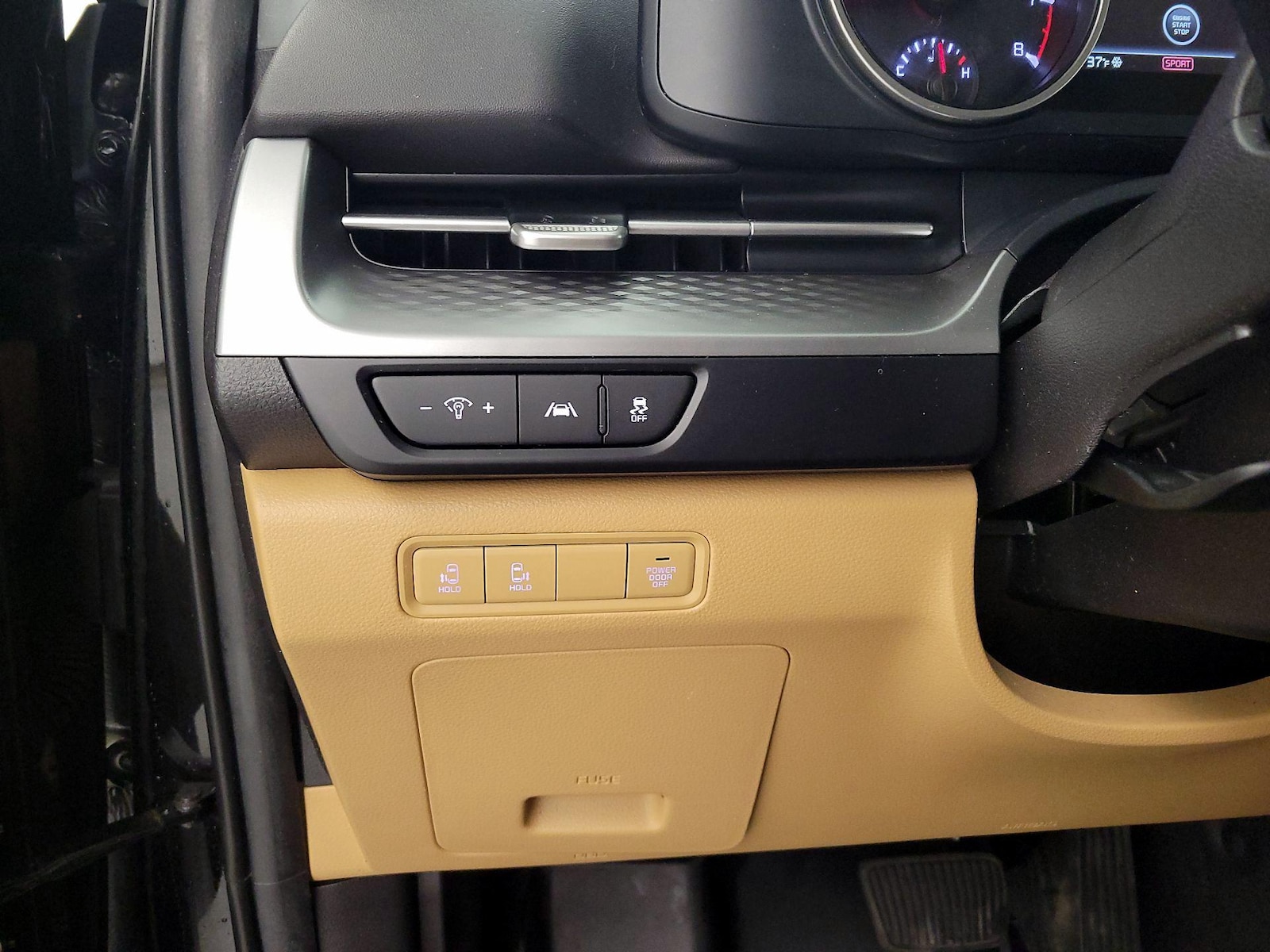 2022 Kia Carnival LX Seat Pkg - Photo 14