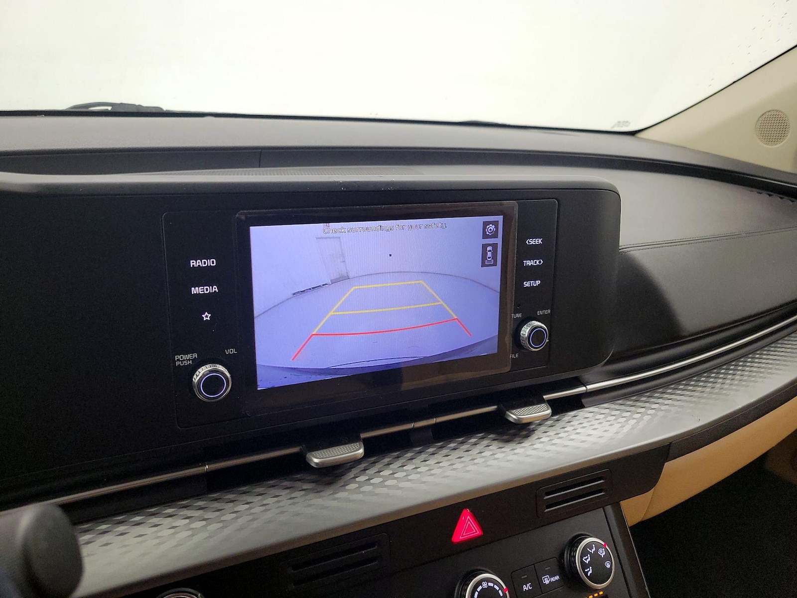 2022 Kia Carnival LX Seat Pkg - Photo 15