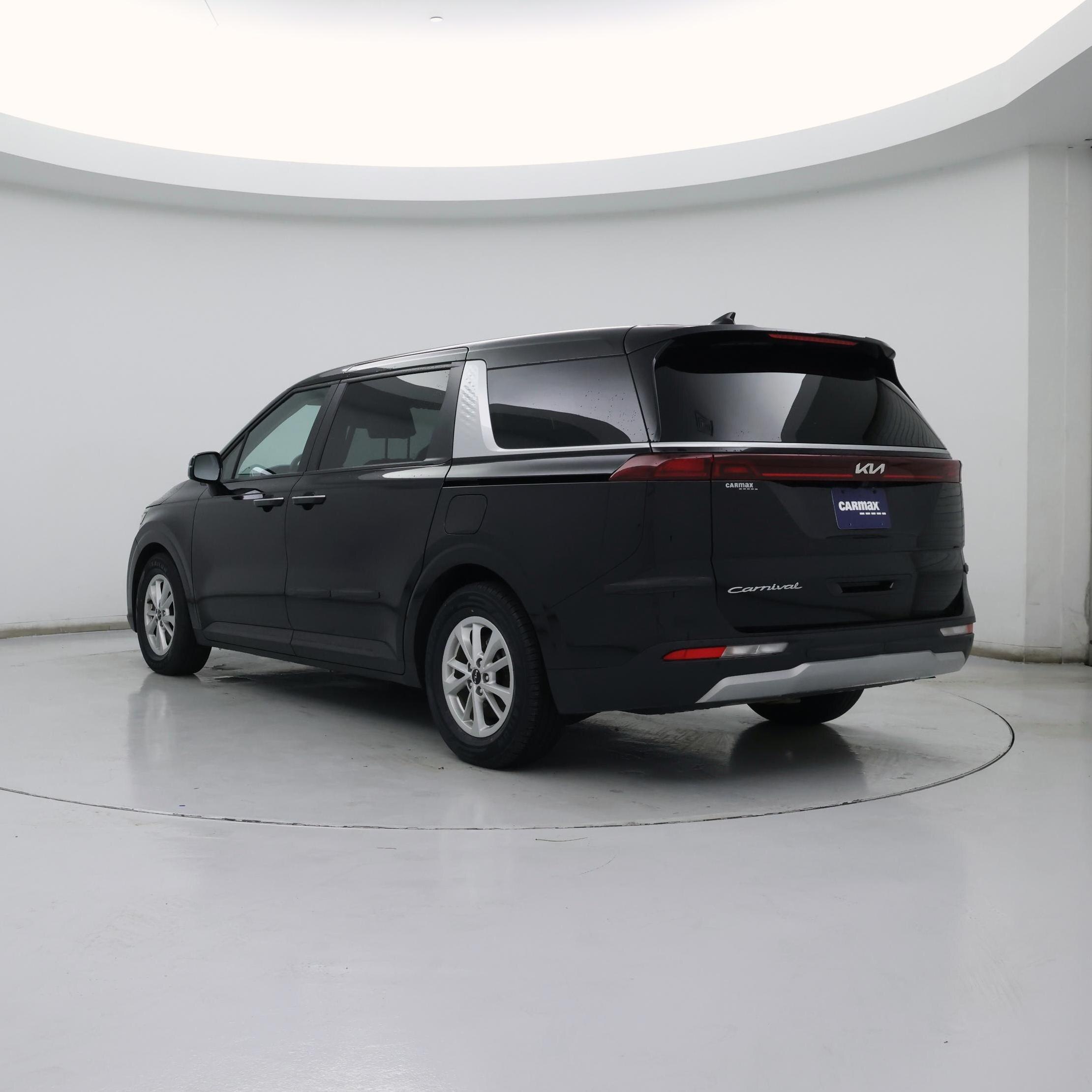 Thumbnail: 2022 Kia Carnival - 2