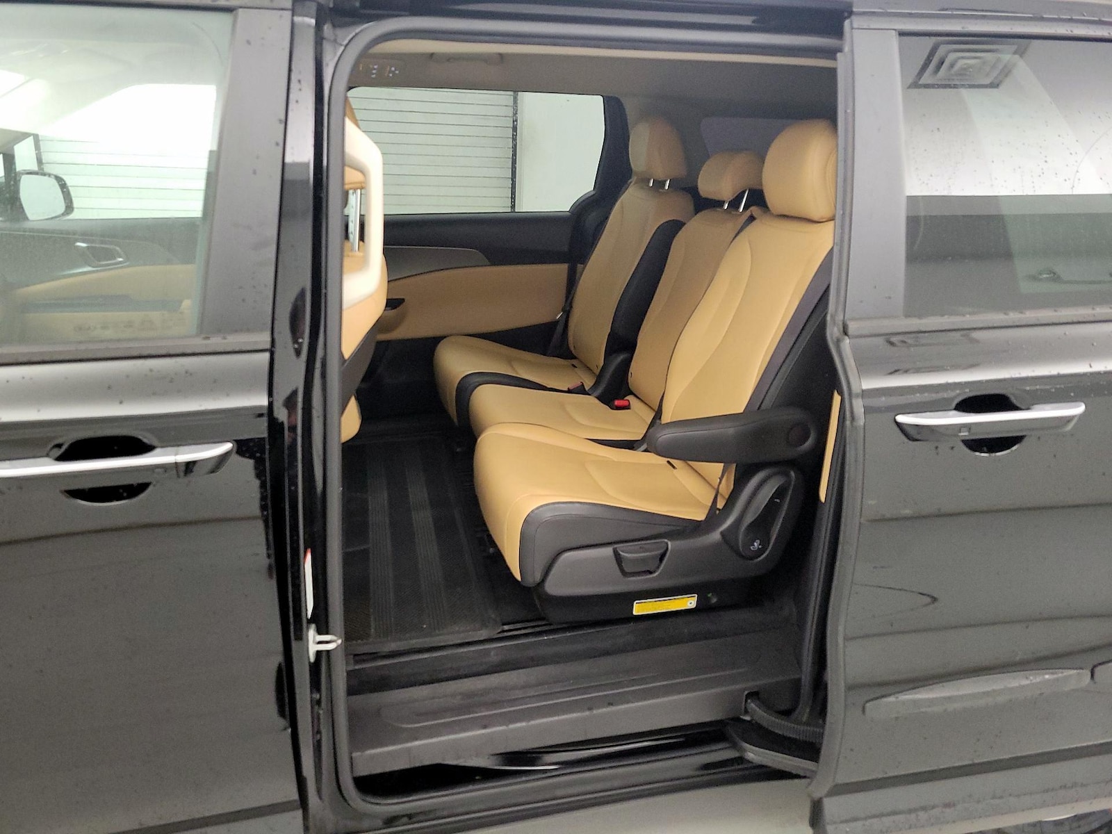 2022 Kia Carnival LX Seat Pkg - Photo 20