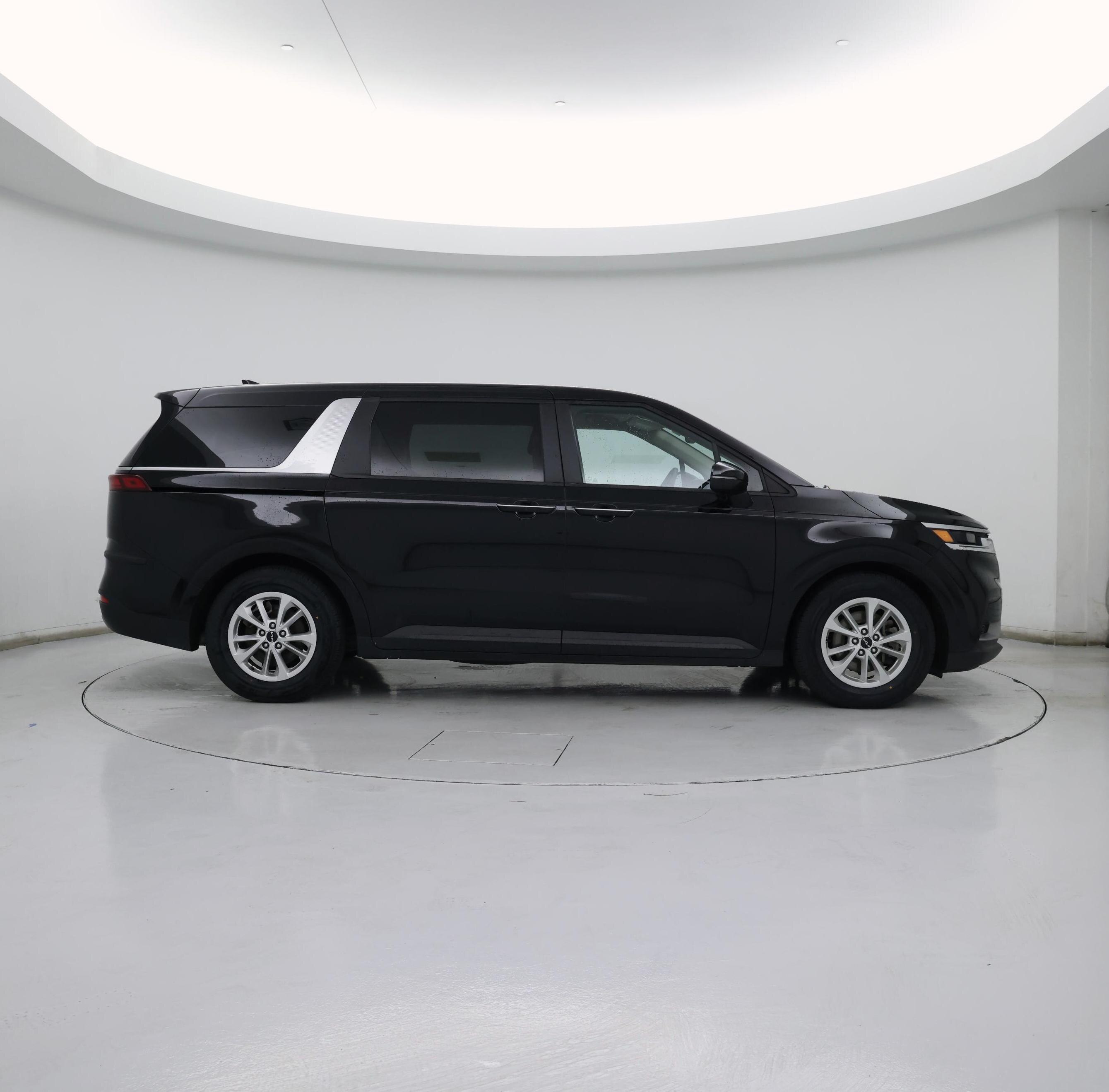 Thumbnail: 2022 Kia Carnival - 7