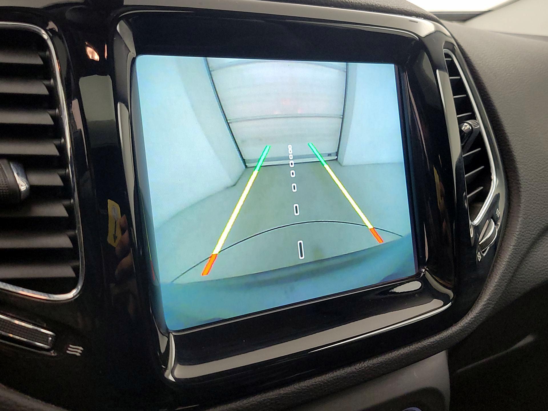 Thumbnail: 2018 Jeep Compass - 15