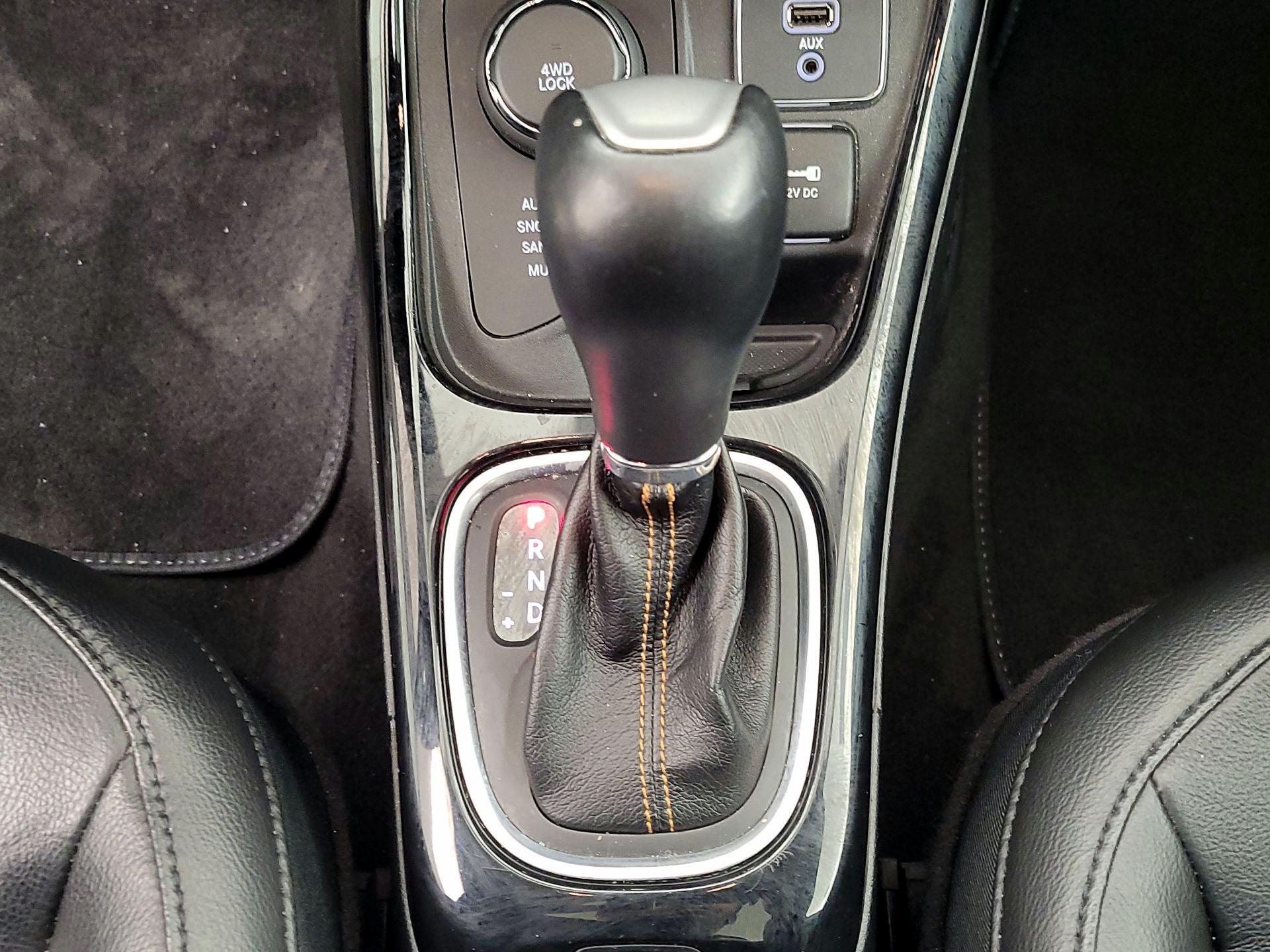 Thumbnail: 2018 Jeep Compass - 18