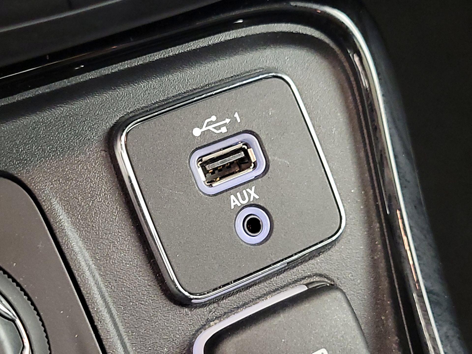 Thumbnail: 2018 Jeep Compass - 19