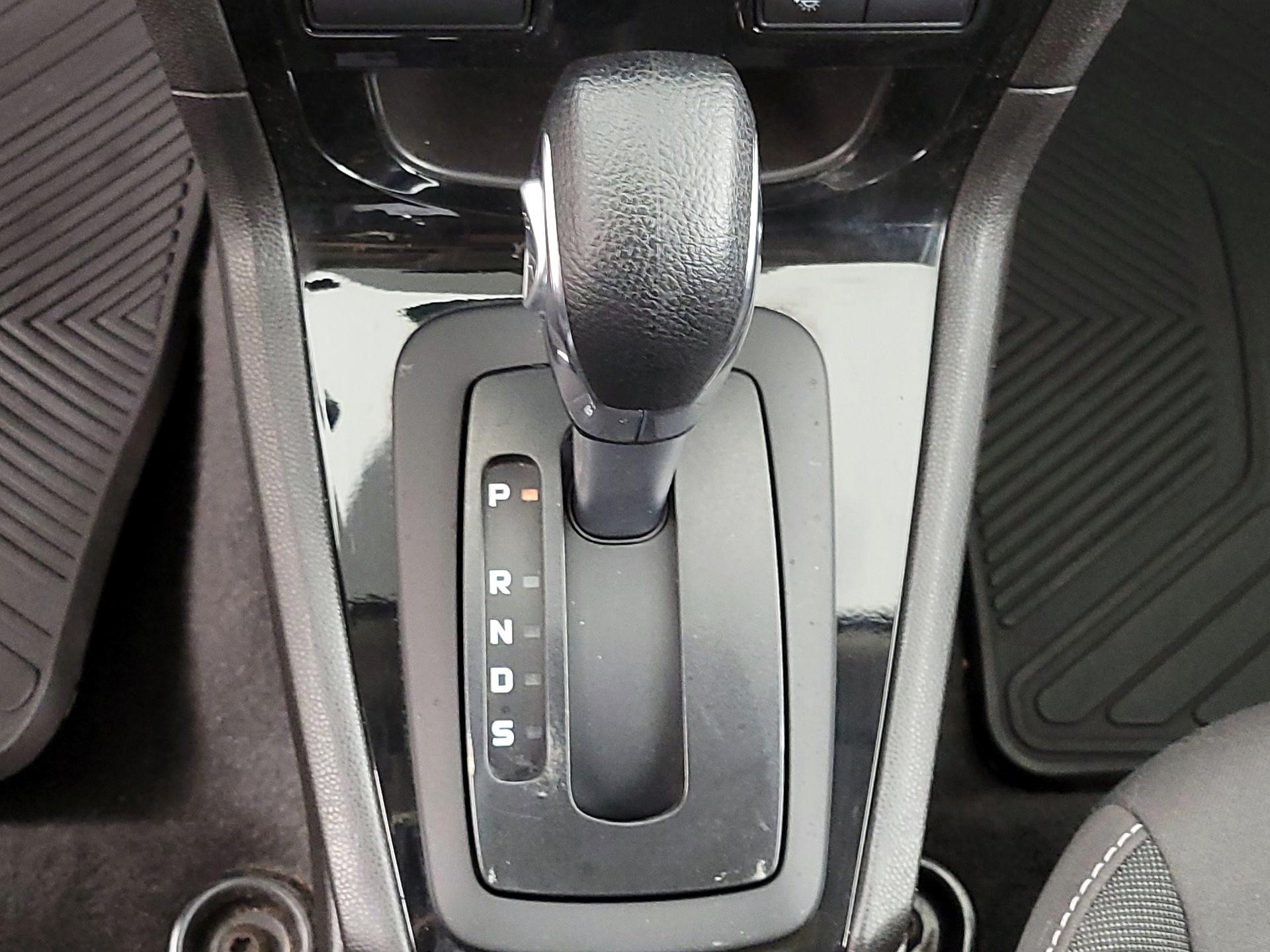 Thumbnail: 2016 Ford Fiesta - 17