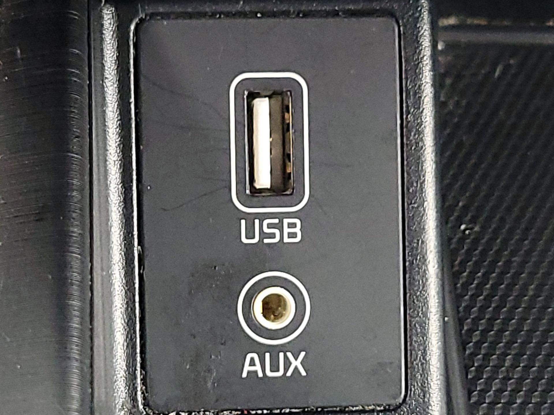 Thumbnail: 2020 Kia Sedona - 18