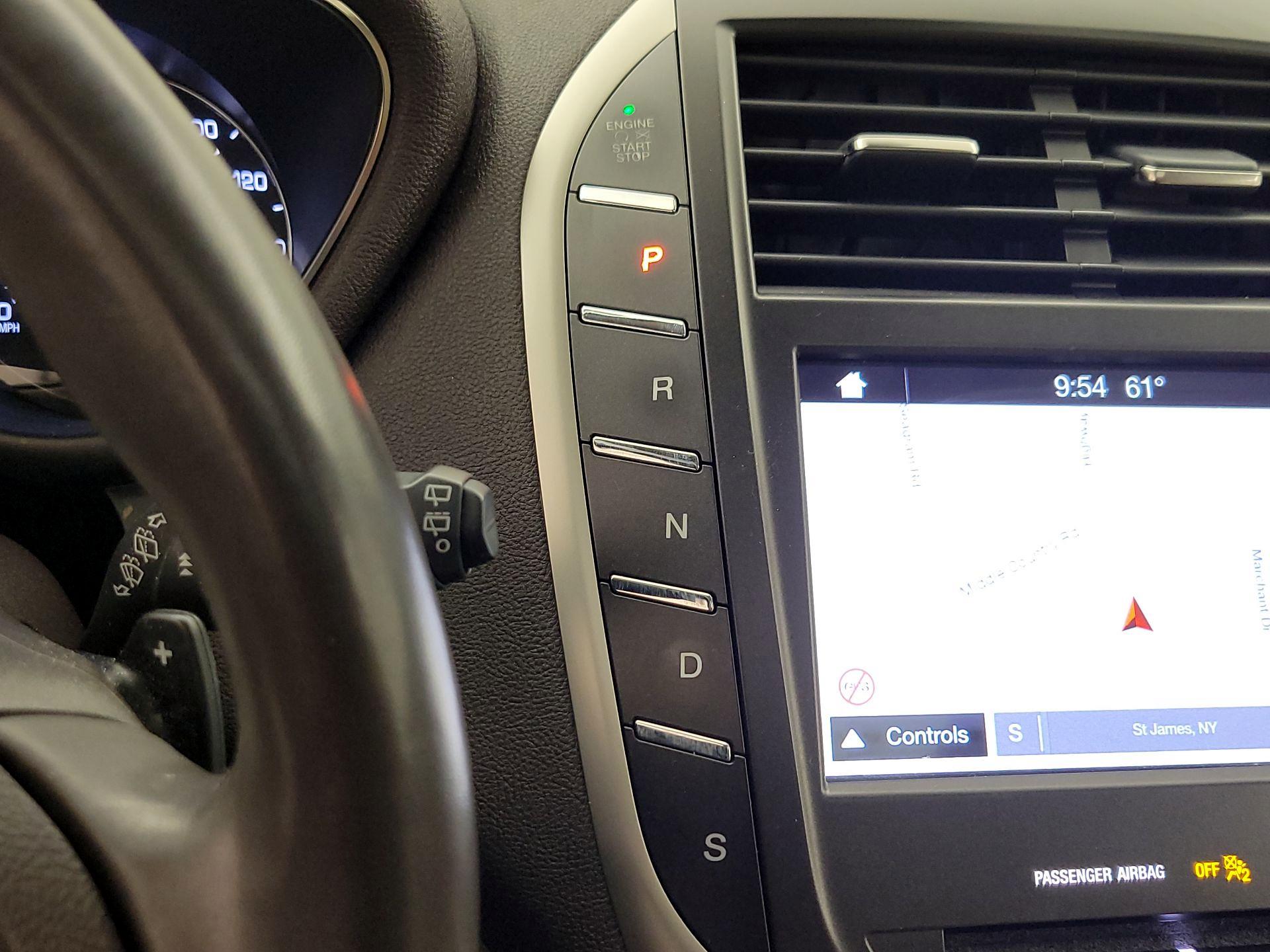 Thumbnail: 2019 Lincoln MKC - 18