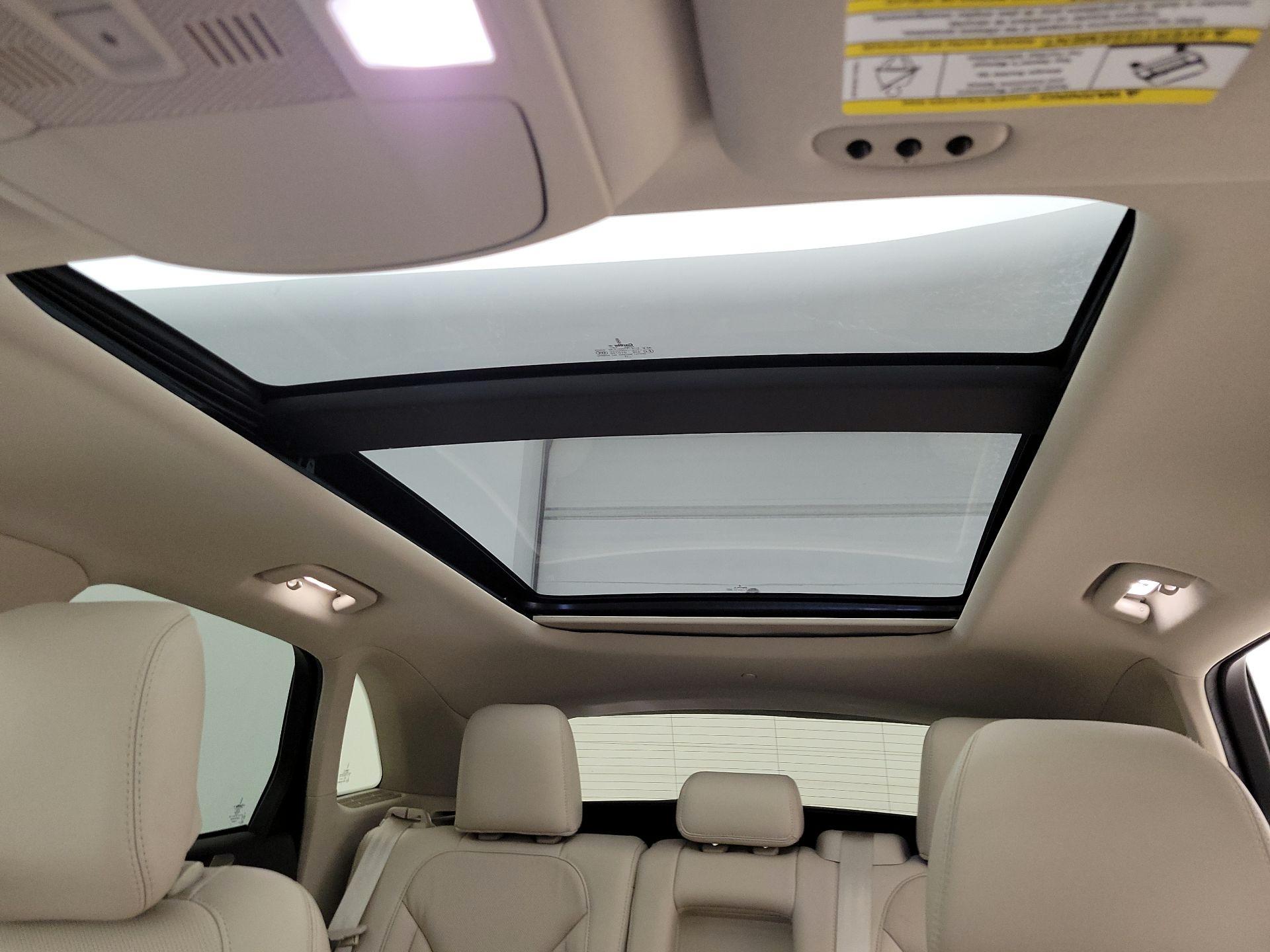 Thumbnail: 2019 Lincoln MKC - 20