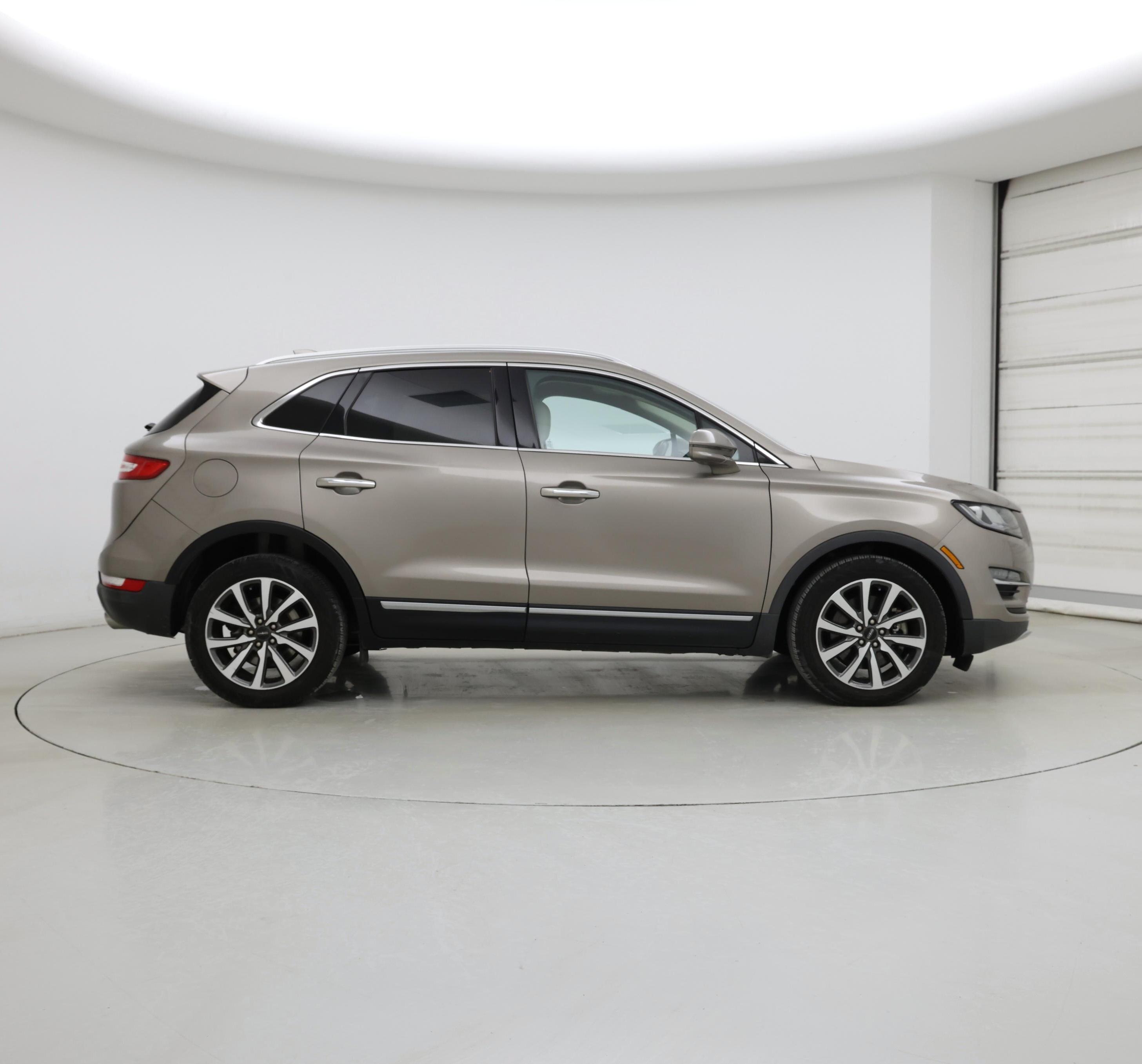 Thumbnail: 2019 Lincoln MKC - 7