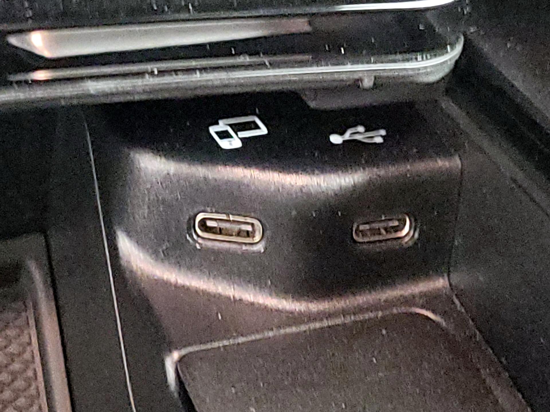 Thumbnail: 2022 Mercedes-Benz GLE - 19