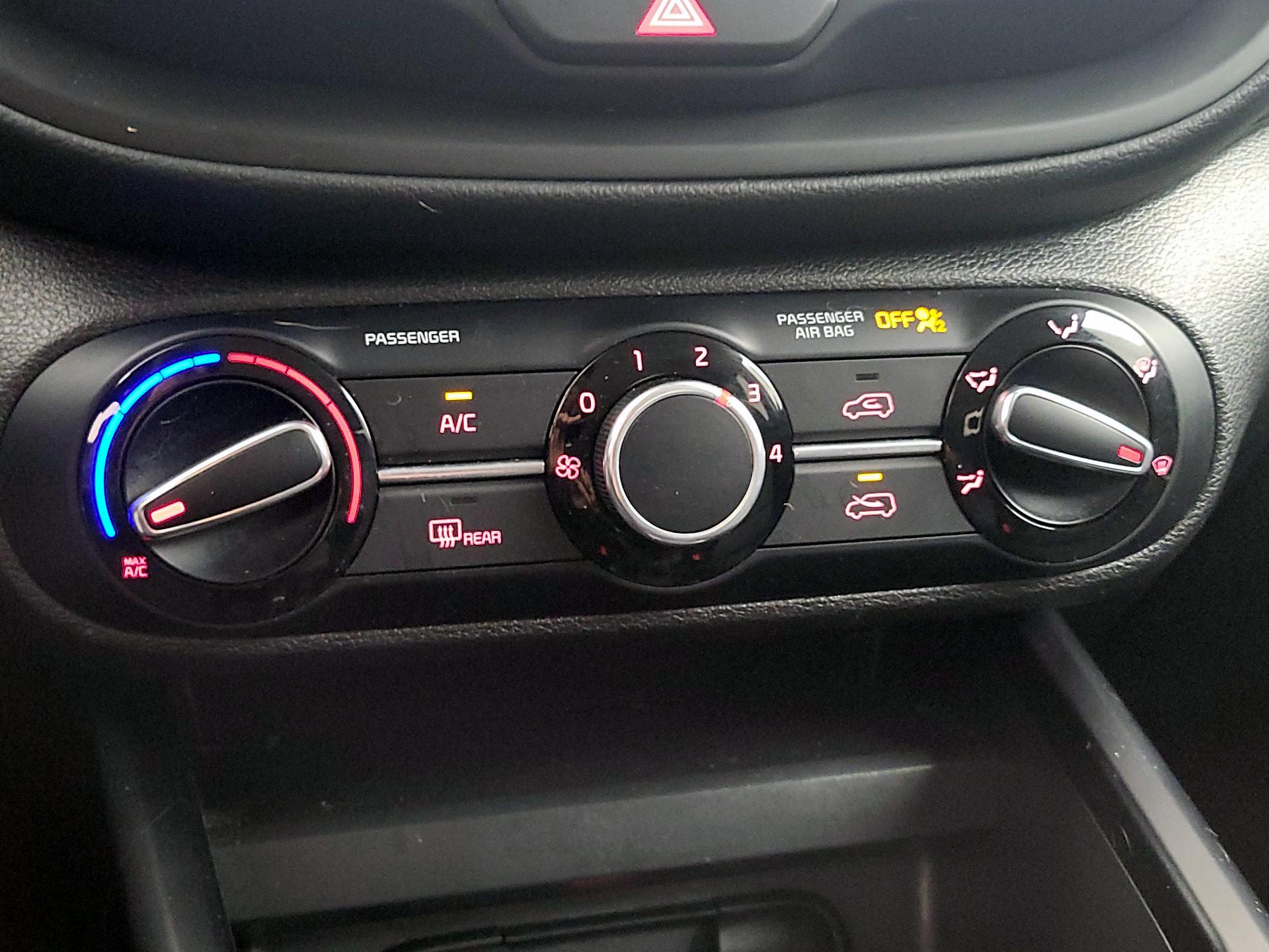 Thumbnail: 2022 Kia Soul - 16