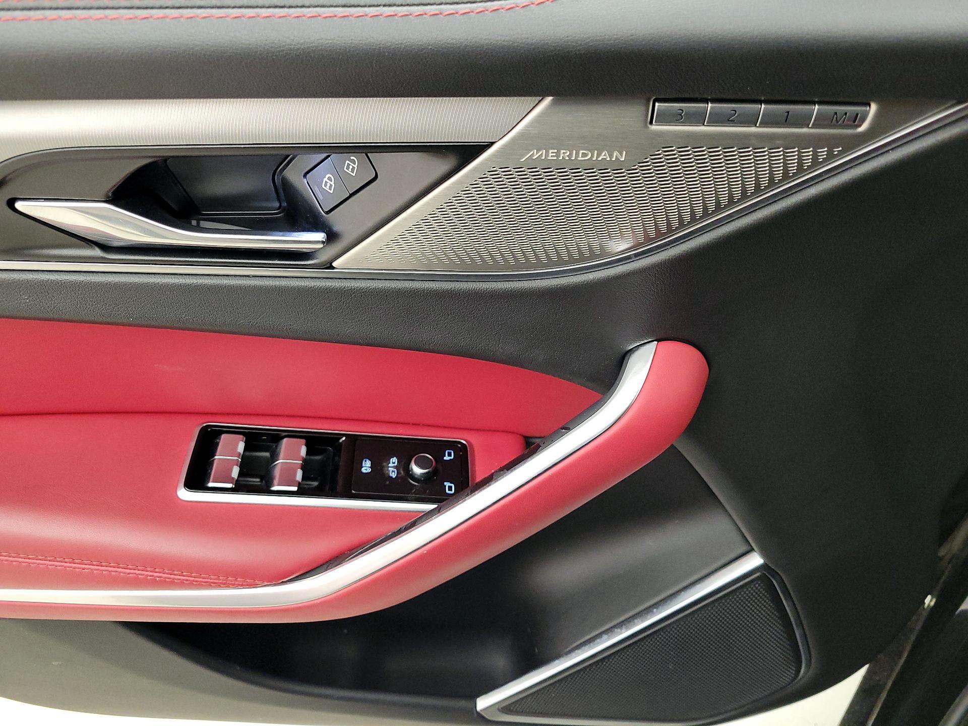 Thumbnail: 2021 Jaguar F-Pace - 12