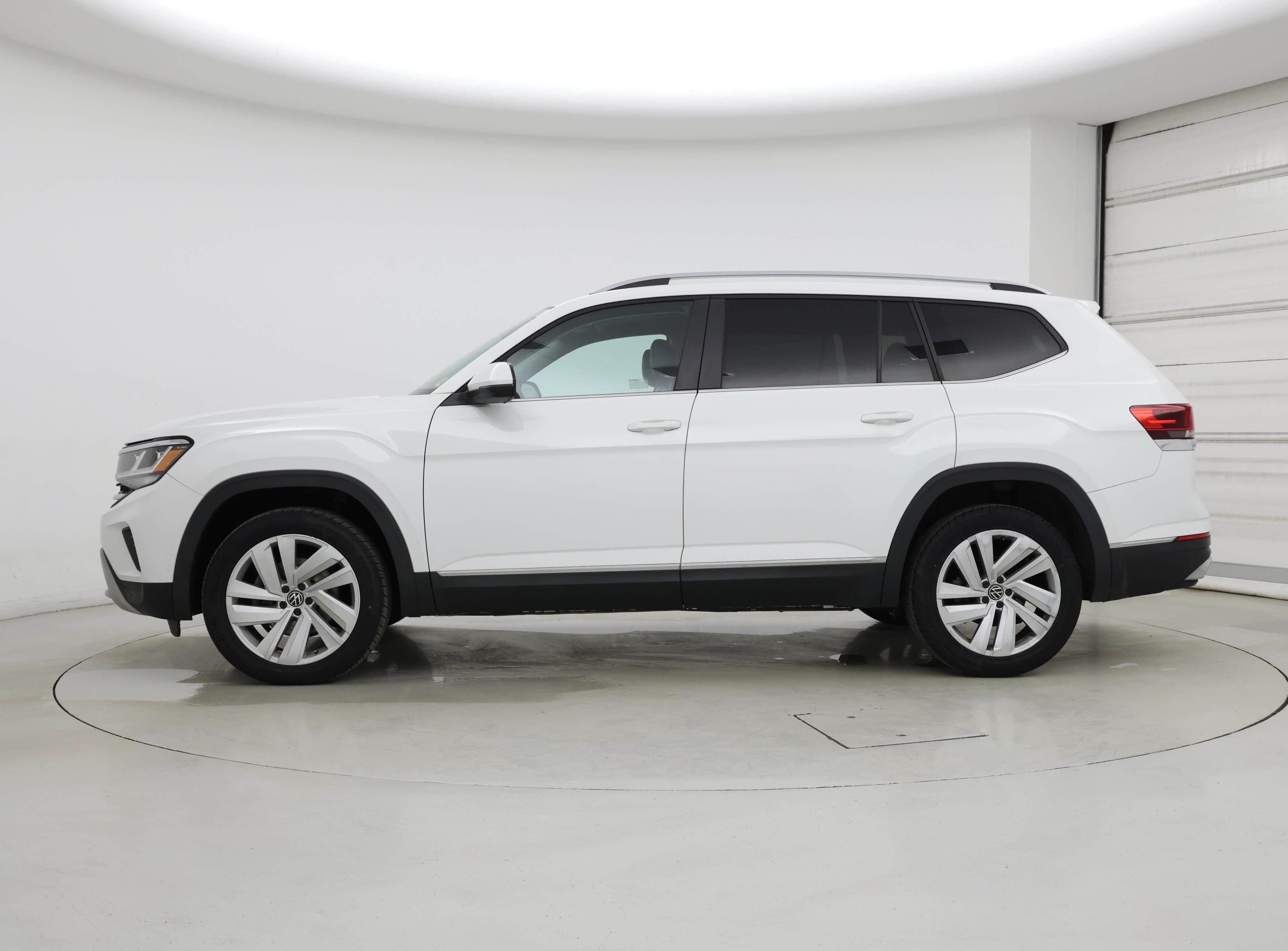 Thumbnail: 2021 Volkswagen Atlas - 3