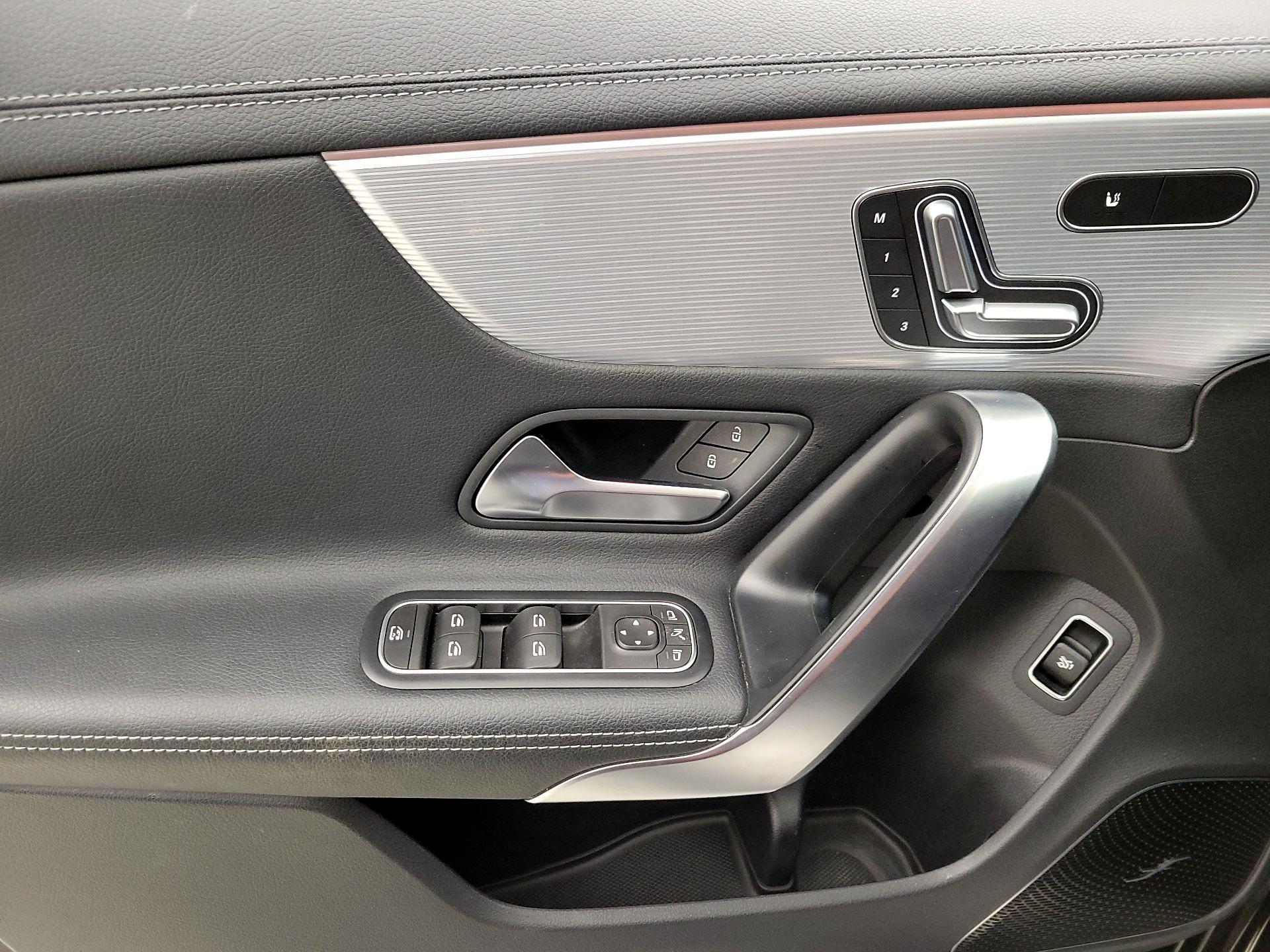 Thumbnail: 2020 Mercedes-Benz CLA - 12